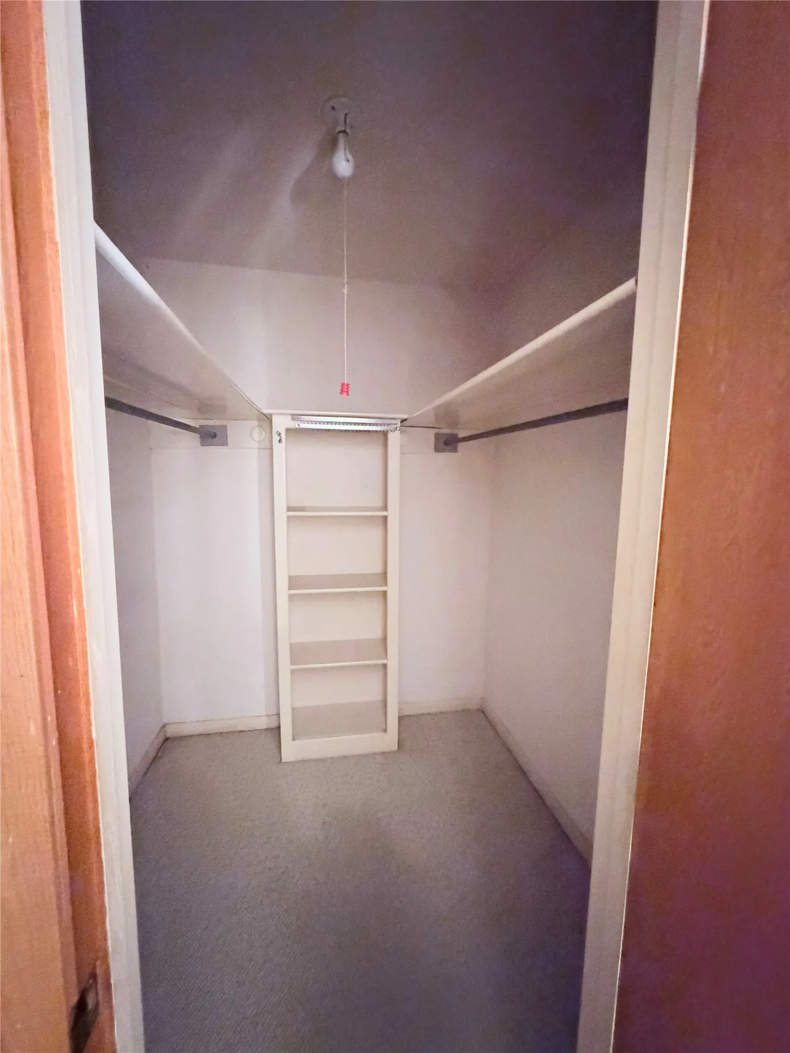 Single Family Residence For Sale in Dallas County , 3811 Laurel Canyon Drive, Dallas, Texas 75233, 3 Bedroom, 2 Bathroom, 2 Garage spaces, 1,891 Sqft, built in 1967, mls#21322121, Real Estate Agent in Dallas, Homes For Sale in Dallas county, Homes For Sale in Dallas, Realtor in Dallas Texas, Real Estate Brokerage Independent Realty Texas, Luminita Cordes Realtor
