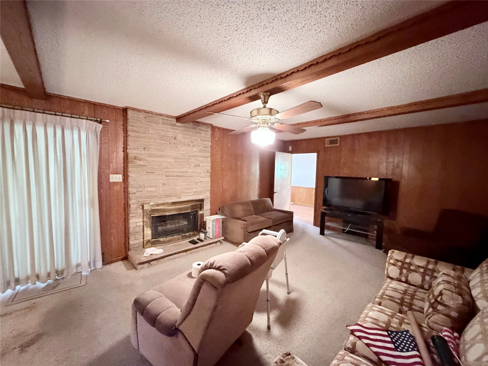 Single Family Residence For Sale in Dallas County , 3811 Laurel Canyon Drive, Dallas, Texas 75233, 3 Bedroom, 2 Bathroom, 2 Garage spaces, 1,891 Sqft, built in 1967, mls#21322121, Real Estate Agent in Dallas, Homes For Sale in Dallas county, Homes For Sale in Dallas, Realtor in Dallas Texas, Real Estate Brokerage Independent Realty Texas, Luminita Cordes Realtor