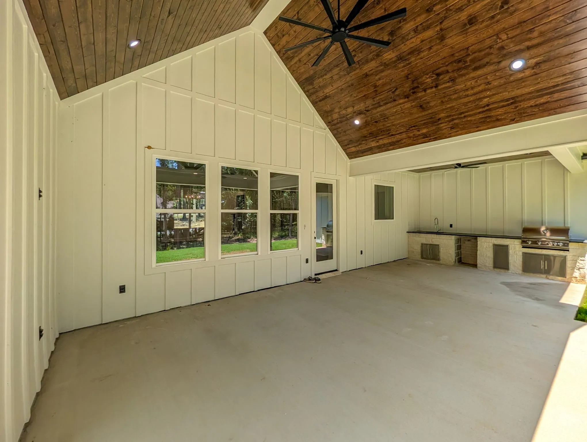 Single Family Residence For Sale in Smith County , 15337 Lakeside Drive, Tyler, Texas 75707, 4 Bedroom, 3 Bathroom, 2 Garage spaces, 2,785 Sqft, built in 2026, mls#21325696, Real Estate Agent in Tyler, Homes For Sale in Smith county, Homes For Sale in Tyler, Realtor in Tyler Texas, Real Estate Brokerage Independent Realty Texas, Luminita Cordes Realtor