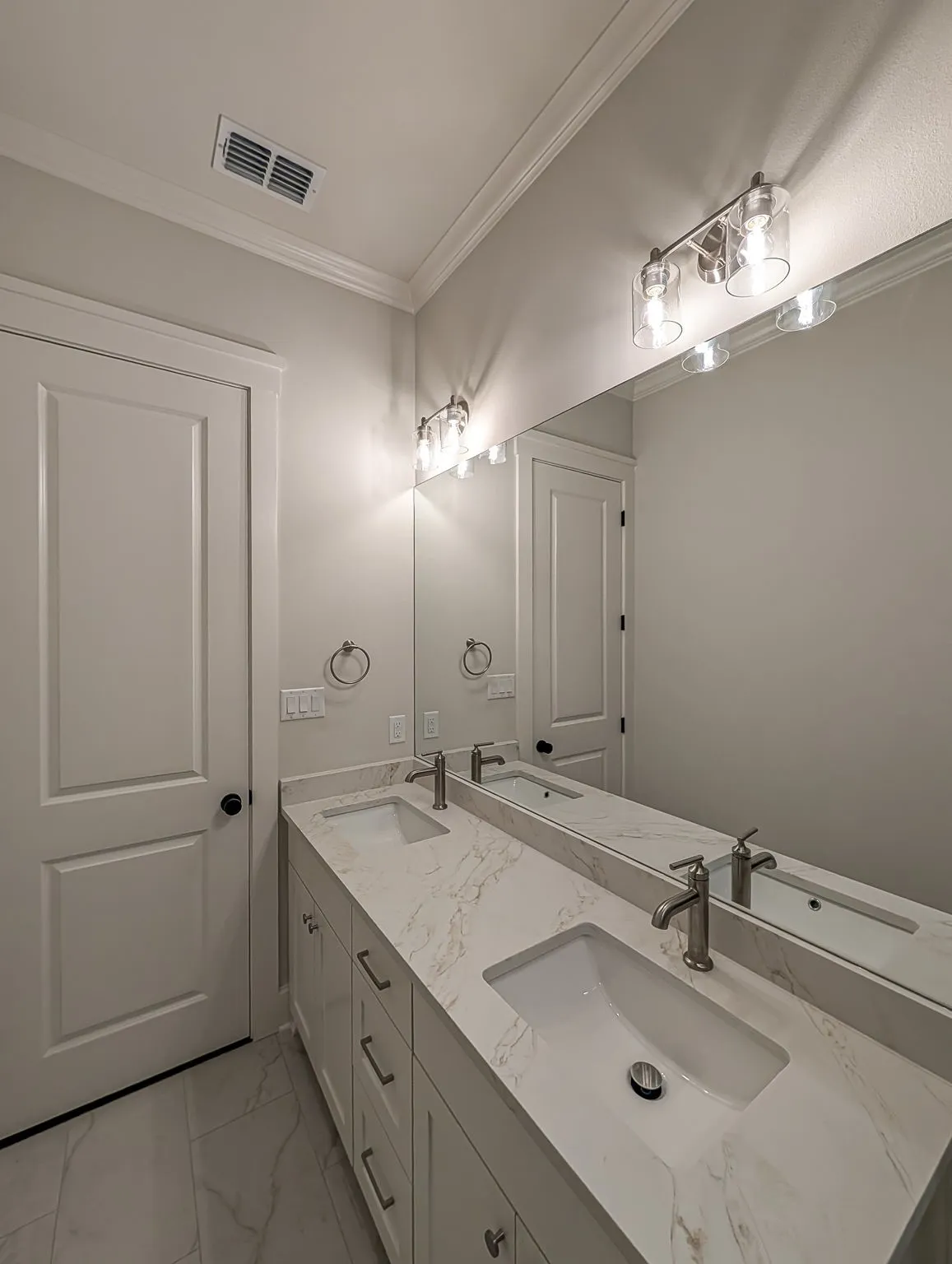 Single Family Residence For Sale in Smith County , 15337 Lakeside Drive, Tyler, Texas 75707, 4 Bedroom, 3 Bathroom, 2 Garage spaces, 2,785 Sqft, built in 2026, mls#21325696, Real Estate Agent in Tyler, Homes For Sale in Smith county, Homes For Sale in Tyler, Realtor in Tyler Texas, Real Estate Brokerage Independent Realty Texas, Luminita Cordes Realtor