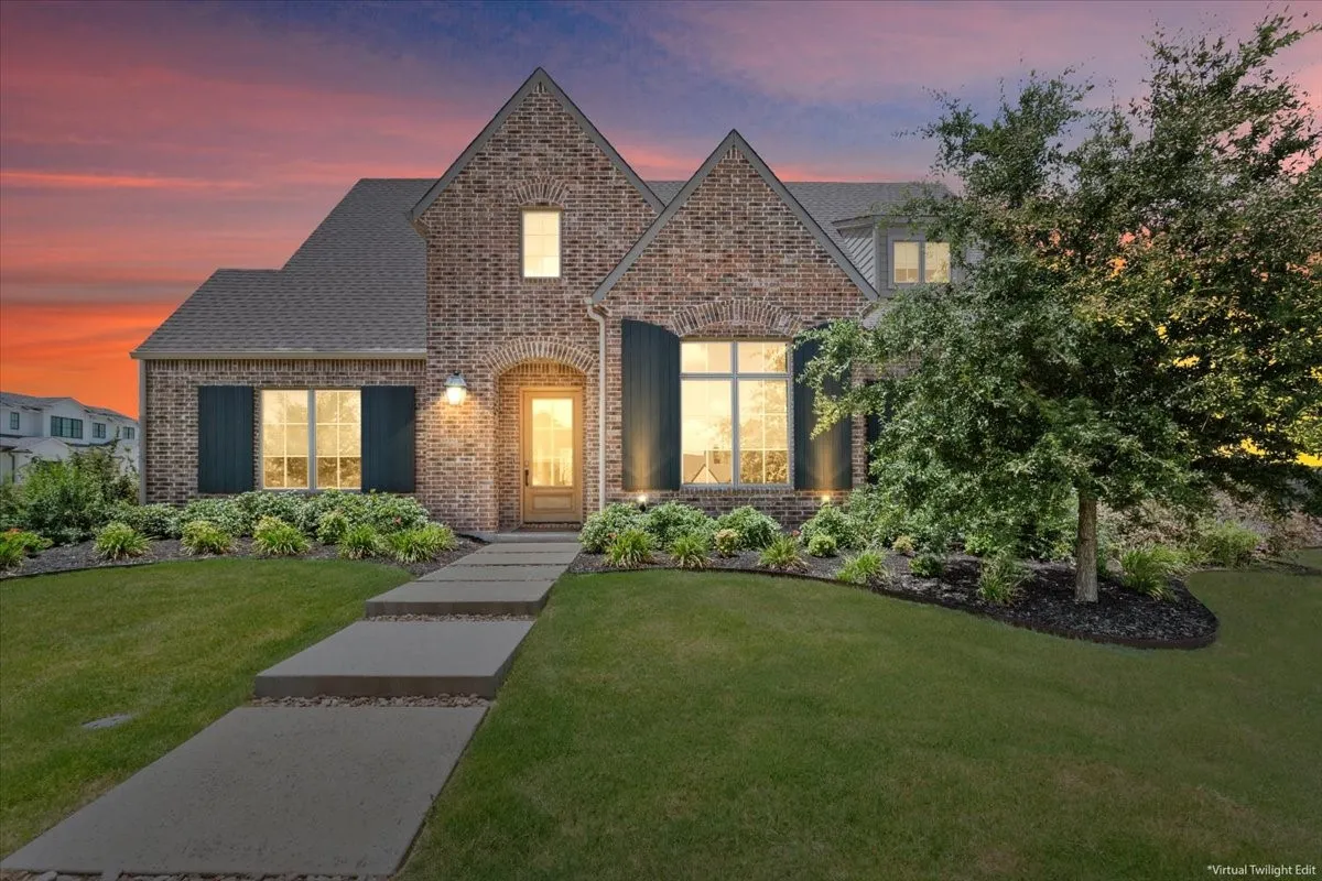 Single Family Residence For Sale in Mc Lennan County , 14019 RW Court, Woodway, Texas 76712, 4 Bedroom, 4 Bathroom, 2 Garage spaces, 4,238 Sqft, built in 2022, mls#21324059, Real Estate Agent in Woodway, Homes For Sale in Mc Lennan county, Homes For Sale in Woodway, Realtor in Woodway Texas, Real Estate Brokerage Independent Realty Texas, Luminita Cordes Realtor