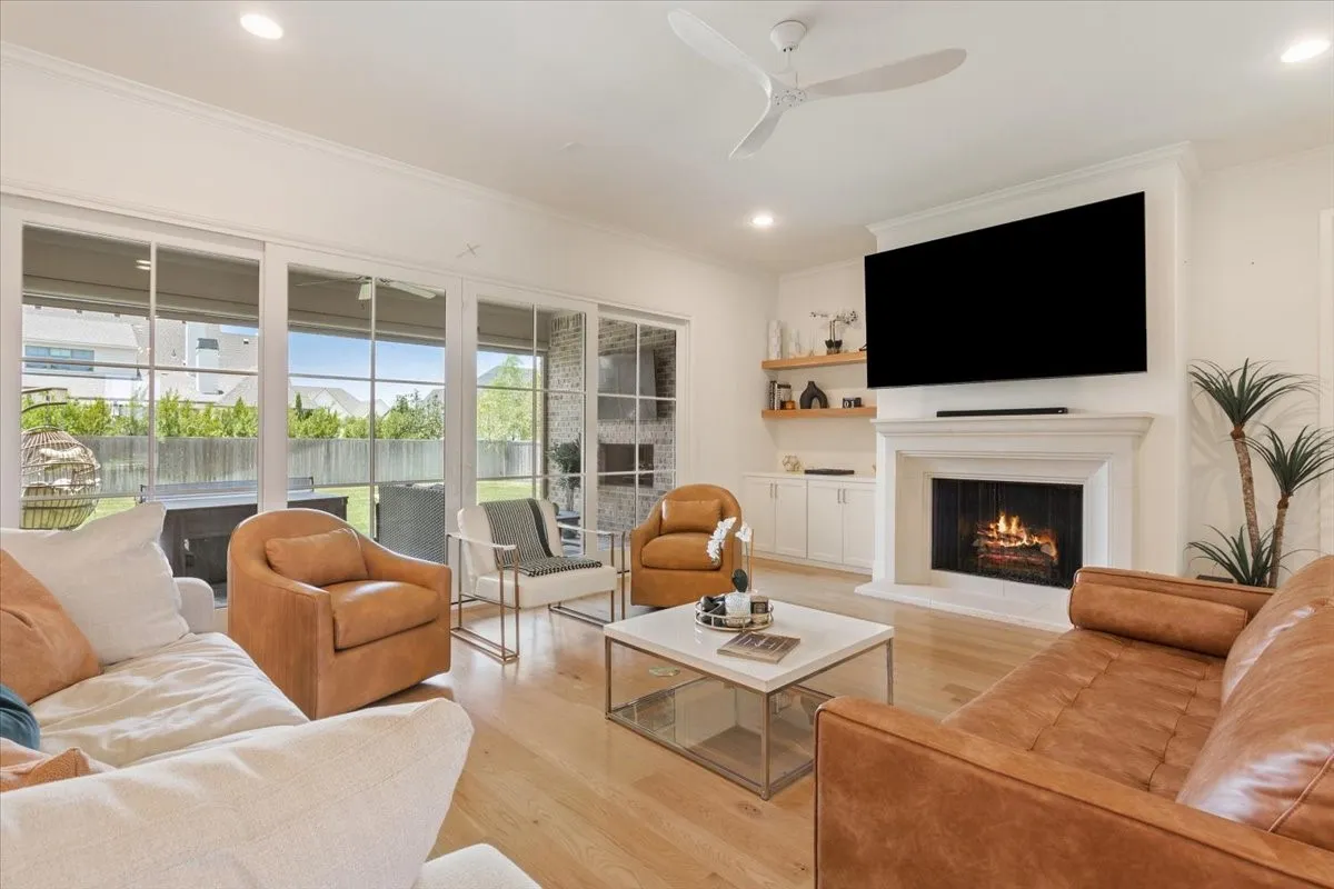 Single Family Residence For Sale in Mc Lennan County , 14019 RW Court, Woodway, Texas 76712, 4 Bedroom, 4 Bathroom, 2 Garage spaces, 4,238 Sqft, built in 2022, mls#21324059, Real Estate Agent in Woodway, Homes For Sale in Mc Lennan county, Homes For Sale in Woodway, Realtor in Woodway Texas, Real Estate Brokerage Independent Realty Texas, Luminita Cordes Realtor