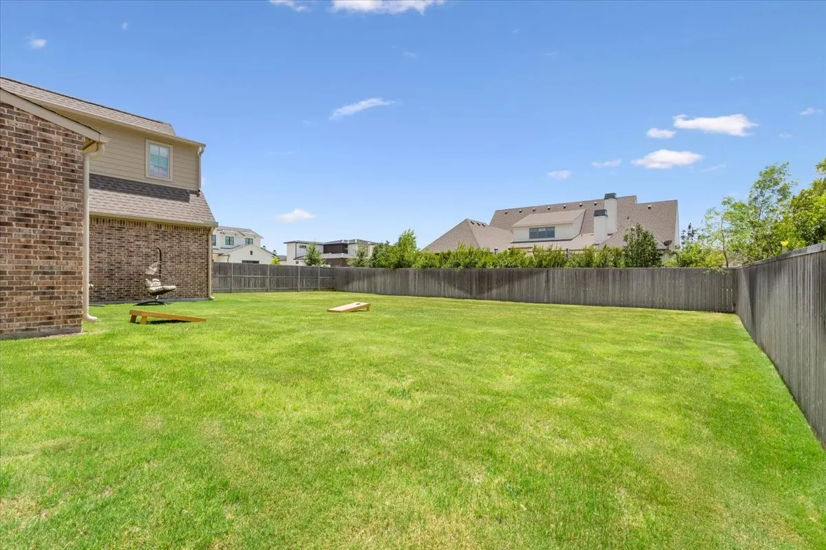 Single Family Residence For Sale in Mc Lennan County , 14019 RW Court, Woodway, Texas 76712, 4 Bedroom, 4 Bathroom, 2 Garage spaces, 4,238 Sqft, built in 2022, mls#21324059, Real Estate Agent in Woodway, Homes For Sale in Mc Lennan county, Homes For Sale in Woodway, Realtor in Woodway Texas, Real Estate Brokerage Independent Realty Texas, Luminita Cordes Realtor