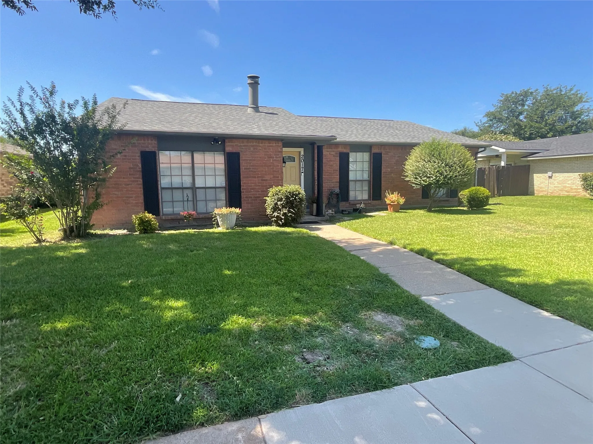 Single Family Residence For Sale in Dallas County , 2017 Osage Trail, Grand Prairie, Texas 75052, 3 Bedroom, 2 Bathroom, Garage spaces, 1,756 Sqft, built in 1980, mls#21323019, Real Estate Agent in Grand Prairie, Homes For Sale in Dallas county, Homes For Sale in Grand Prairie, Realtor in Grand Prairie Texas, Real Estate Brokerage Independent Realty Texas, Luminita Cordes Realtor
