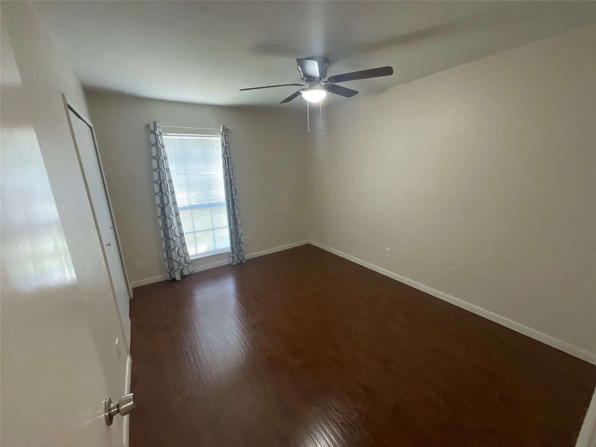 Single Family Residence For Sale in Dallas County , 2017 Osage Trail, Grand Prairie, Texas 75052, 3 Bedroom, 2 Bathroom, Garage spaces, 1,756 Sqft, built in 1980, mls#21323019, Real Estate Agent in Grand Prairie, Homes For Sale in Dallas county, Homes For Sale in Grand Prairie, Realtor in Grand Prairie Texas, Real Estate Brokerage Independent Realty Texas, Luminita Cordes Realtor