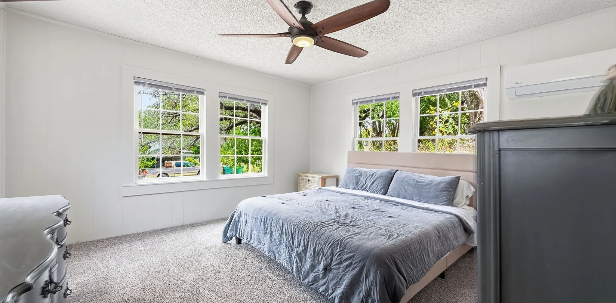 Single Family Residence For Sale in Hamilton County , 417 W Gentry Street, Hamilton, Texas 76531, 3 Bedroom, 2 Bathroom, Garage spaces, 1,264 Sqft, built in 1950, mls#21325947, Real Estate Agent in Hamilton, Homes For Sale in Hamilton county, Homes For Sale in Hamilton, Realtor in Hamilton Texas, Real Estate Brokerage Independent Realty Texas, Luminita Cordes Realtor
