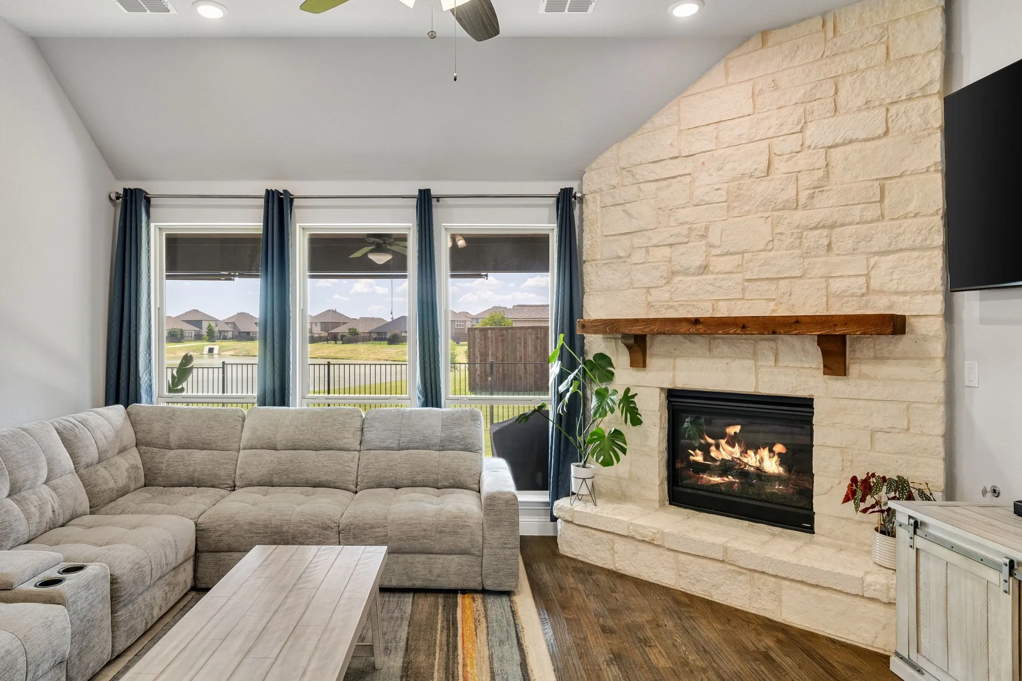 Single Family Residence For Sale in Denton County , 9004 Lavon Lane, Denton, Texas 76226, 5 Bedroom, 4 Bathroom, 3 Garage spaces, 3,431 Sqft, built in 2020, mls#21325716, Real Estate Agent in Denton, Homes For Sale in Denton county, Homes For Sale in Denton, Realtor in Denton Texas, Real Estate Brokerage Independent Realty Texas, Luminita Cordes Realtor