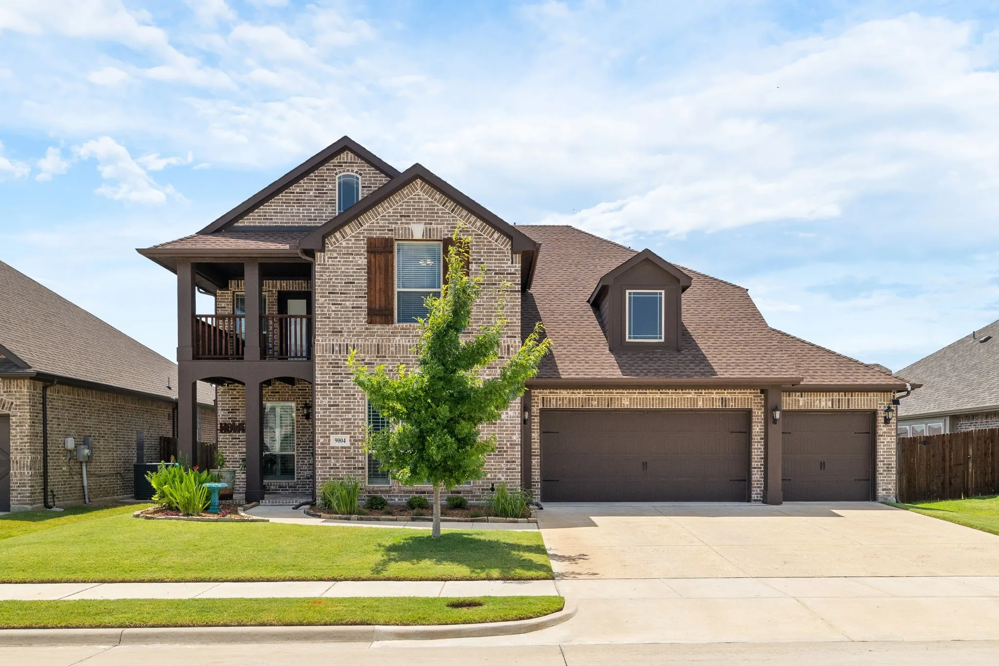 Single Family Residence For Sale in Denton County , 9004 Lavon Lane, Denton, Texas 76226, 5 Bedroom, 4 Bathroom, 3 Garage spaces, 3,431 Sqft, built in 2020, mls#21325716, Real Estate Agent in Denton, Homes For Sale in Denton county, Homes For Sale in Denton, Realtor in Denton Texas, Real Estate Brokerage Independent Realty Texas, Luminita Cordes Realtor