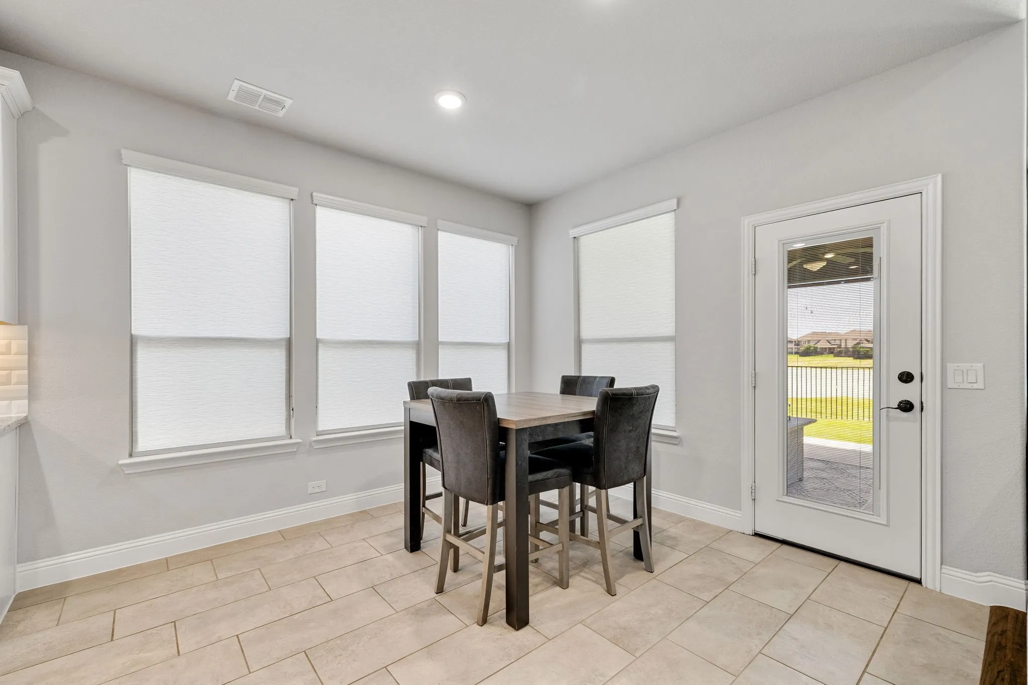 Single Family Residence For Sale in Denton County , 9004 Lavon Lane, Denton, Texas 76226, 5 Bedroom, 4 Bathroom, 3 Garage spaces, 3,431 Sqft, built in 2020, mls#21325716, Real Estate Agent in Denton, Homes For Sale in Denton county, Homes For Sale in Denton, Realtor in Denton Texas, Real Estate Brokerage Independent Realty Texas, Luminita Cordes Realtor