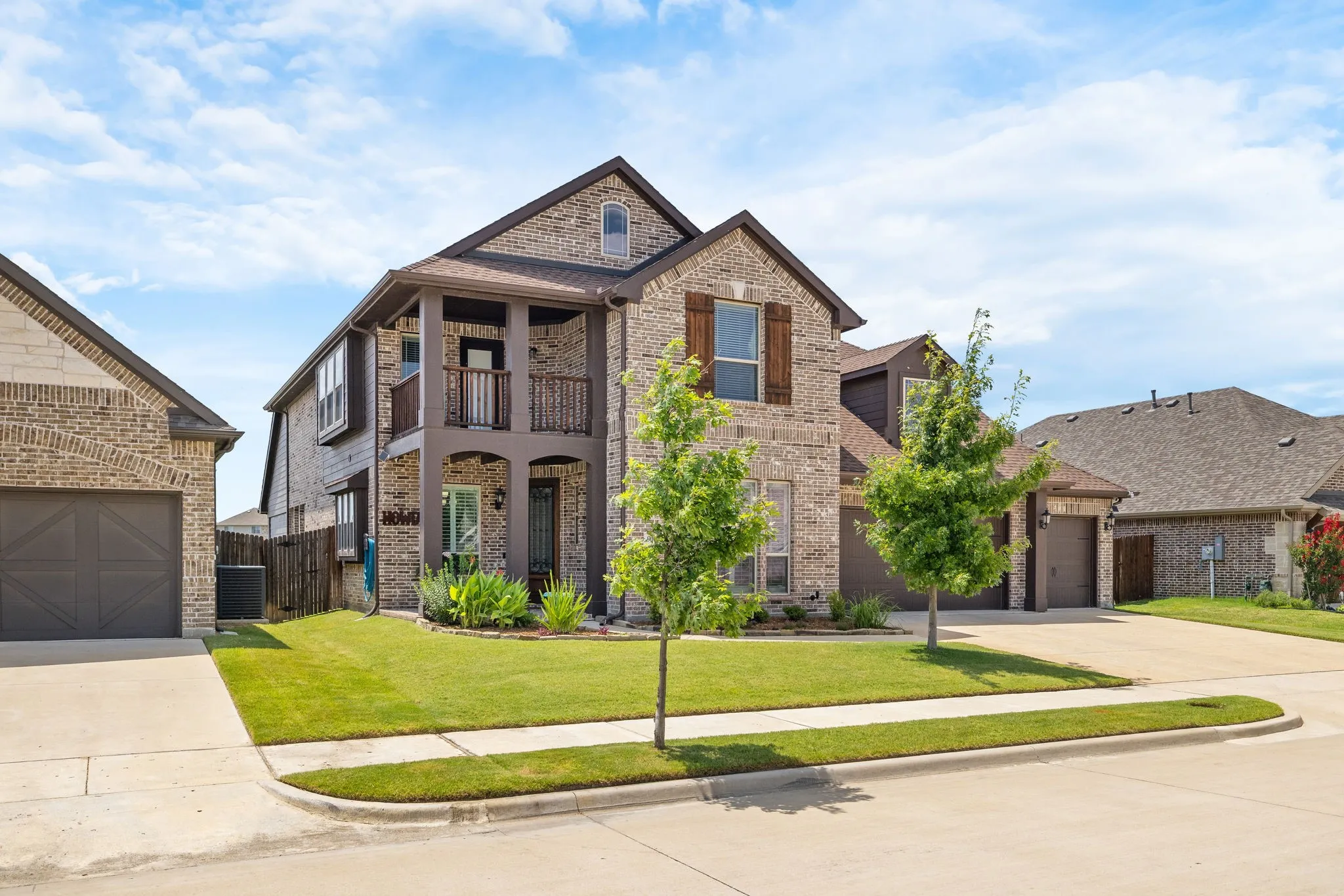 Single Family Residence For Sale in Denton County , 9004 Lavon Lane, Denton, Texas 76226, 5 Bedroom, 4 Bathroom, 3 Garage spaces, 3,431 Sqft, built in 2020, mls#21325716, Real Estate Agent in Denton, Homes For Sale in Denton county, Homes For Sale in Denton, Realtor in Denton Texas, Real Estate Brokerage Independent Realty Texas, Luminita Cordes Realtor