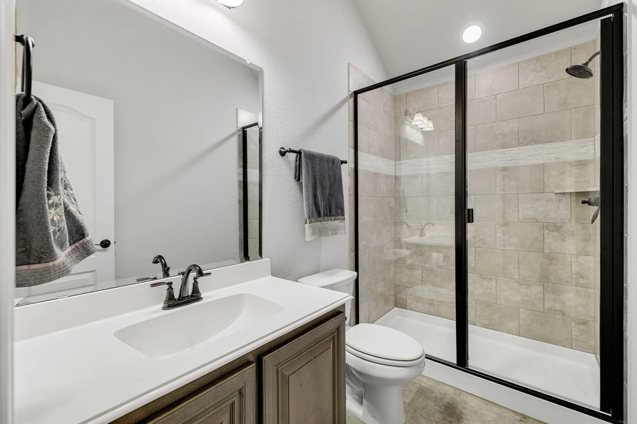 Single Family Residence For Sale in Denton County , 9004 Lavon Lane, Denton, Texas 76226, 5 Bedroom, 4 Bathroom, 3 Garage spaces, 3,431 Sqft, built in 2020, mls#21325716, Real Estate Agent in Denton, Homes For Sale in Denton county, Homes For Sale in Denton, Realtor in Denton Texas, Real Estate Brokerage Independent Realty Texas, Luminita Cordes Realtor