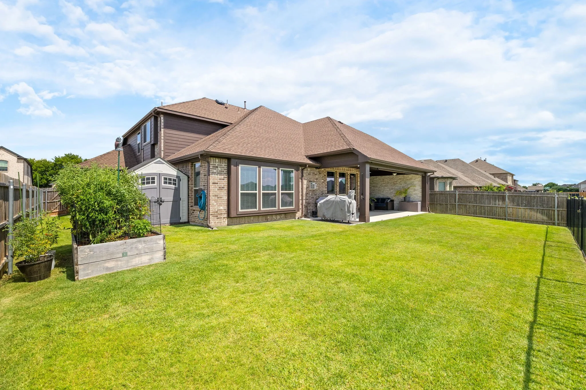 Single Family Residence For Sale in Denton County , 9004 Lavon Lane, Denton, Texas 76226, 5 Bedroom, 4 Bathroom, 3 Garage spaces, 3,431 Sqft, built in 2020, mls#21325716, Real Estate Agent in Denton, Homes For Sale in Denton county, Homes For Sale in Denton, Realtor in Denton Texas, Real Estate Brokerage Independent Realty Texas, Luminita Cordes Realtor