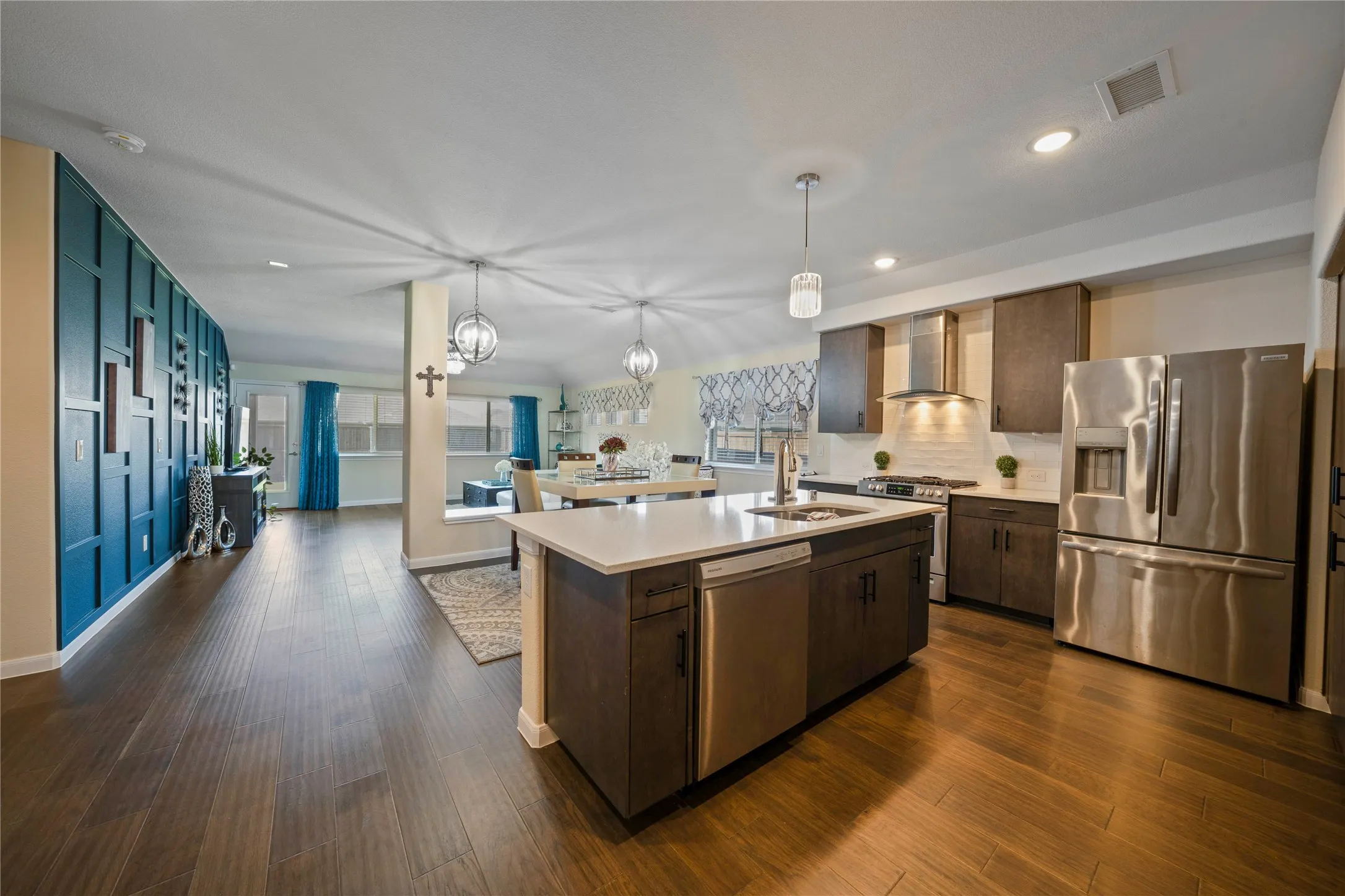 Single Family Residence For Rent in Denton County , 1272 Sumner Street, Aubrey, Texas 76227, 4 Bedroom, 2 Bathroom, 2 Garage spaces, 2,142 Sqft, built in 2022, mls#21324796, Real Estate Agent in Aubrey, Homes For Rent in Denton county, Homes For Rent in Aubrey, Realtor in Aubrey Texas, Real Estate Brokerage Independent Realty Texas, Luminita Cordes Realtor