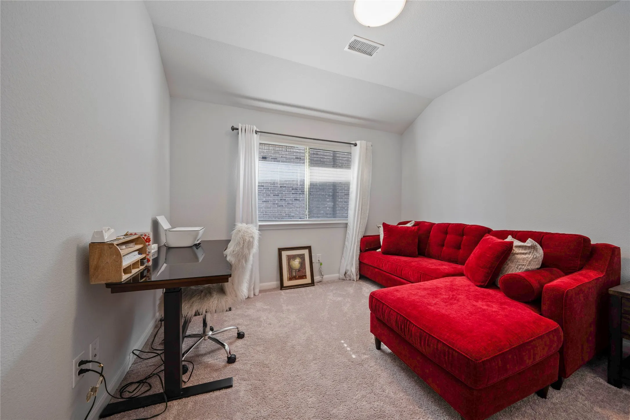 Single Family Residence For Rent in Denton County , 1272 Sumner Street, Aubrey, Texas 76227, 4 Bedroom, 2 Bathroom, 2 Garage spaces, 2,142 Sqft, built in 2022, mls#21324796, Real Estate Agent in Aubrey, Homes For Rent in Denton county, Homes For Rent in Aubrey, Realtor in Aubrey Texas, Real Estate Brokerage Independent Realty Texas, Luminita Cordes Realtor