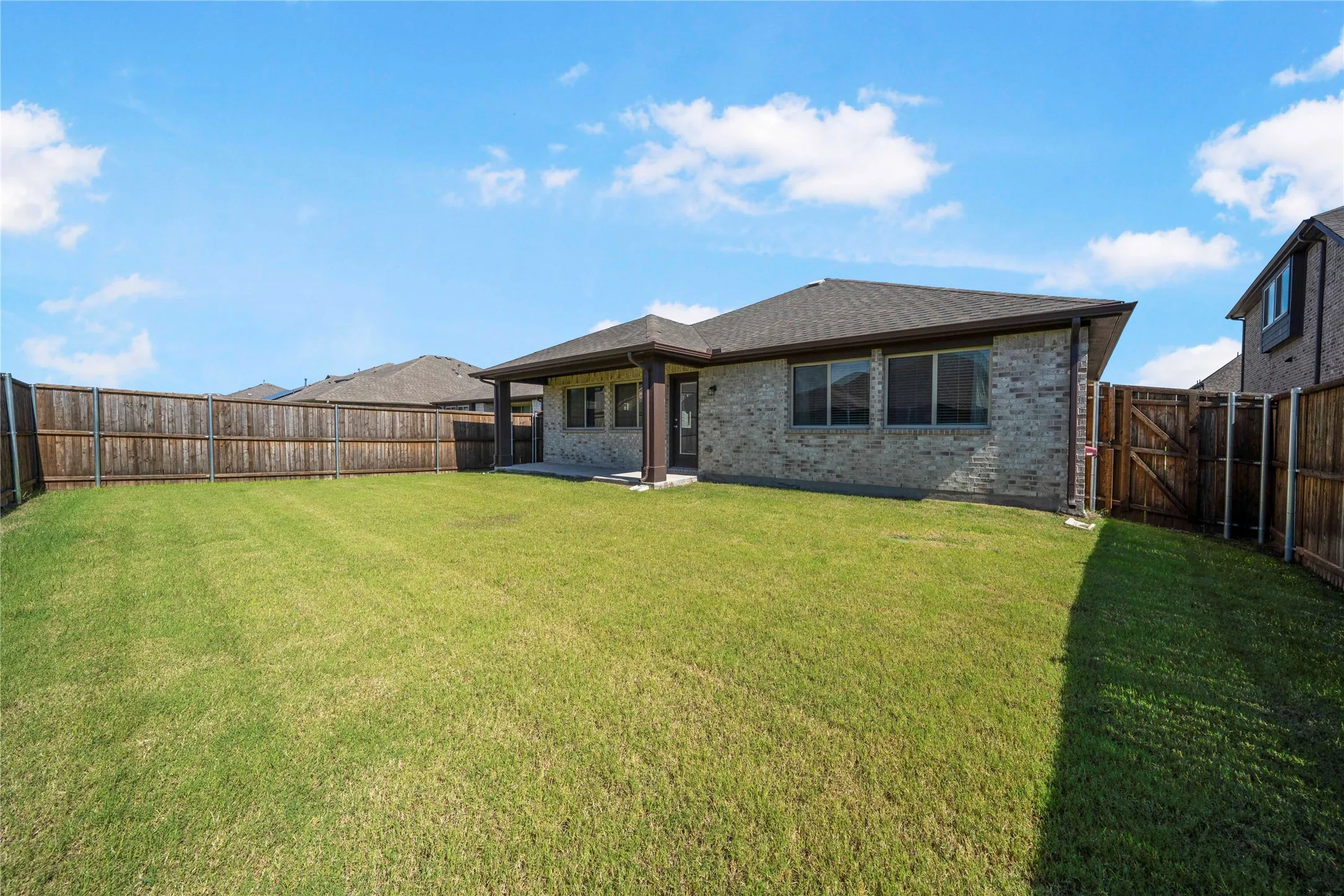 Single Family Residence For Rent in Denton County , 1272 Sumner Street, Aubrey, Texas 76227, 4 Bedroom, 2 Bathroom, 2 Garage spaces, 2,142 Sqft, built in 2022, mls#21324796, Real Estate Agent in Aubrey, Homes For Rent in Denton county, Homes For Rent in Aubrey, Realtor in Aubrey Texas, Real Estate Brokerage Independent Realty Texas, Luminita Cordes Realtor