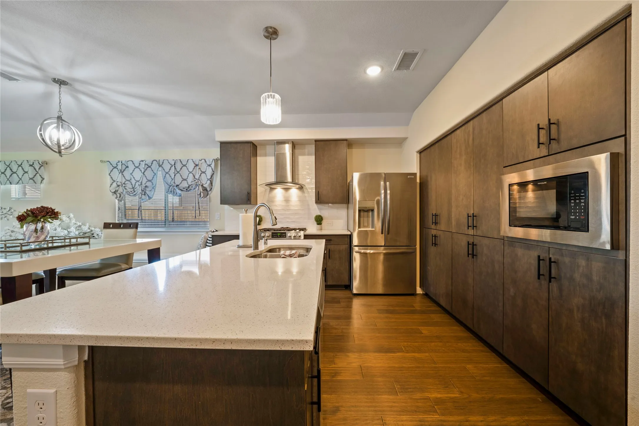 Single Family Residence For Rent in Denton County , 1272 Sumner Street, Aubrey, Texas 76227, 4 Bedroom, 2 Bathroom, 2 Garage spaces, 2,142 Sqft, built in 2022, mls#21324796, Real Estate Agent in Aubrey, Homes For Rent in Denton county, Homes For Rent in Aubrey, Realtor in Aubrey Texas, Real Estate Brokerage Independent Realty Texas, Luminita Cordes Realtor