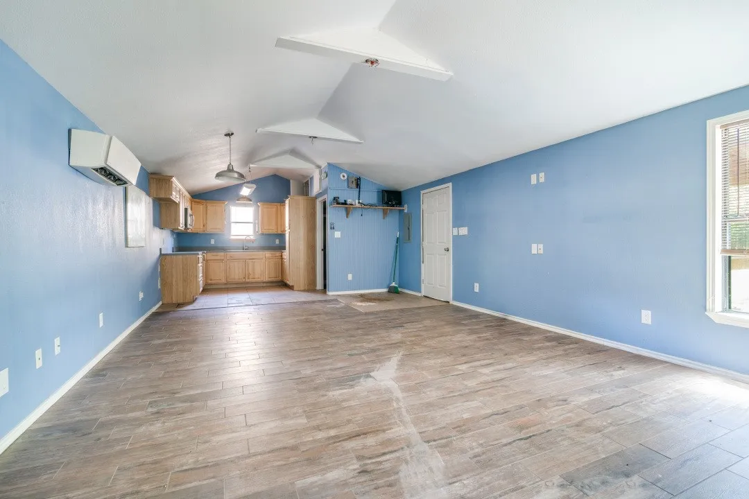 Single Family Residence For Sale in Rains County , 1525 Rs County Road 1490, Point, Texas 75472, 1 Bedroom, 1 Bathroom, 10 Garage spaces, 896 Sqft, built in 2001, Price $370,000, mls#21325464, Real Estate Agent in Point, Homes For Sale in Rains county, Homes For Sale in Point, Realtor in Point Texas, Real Estate Brokerage Independent Realty Texas, Luminita Cordes Realtor