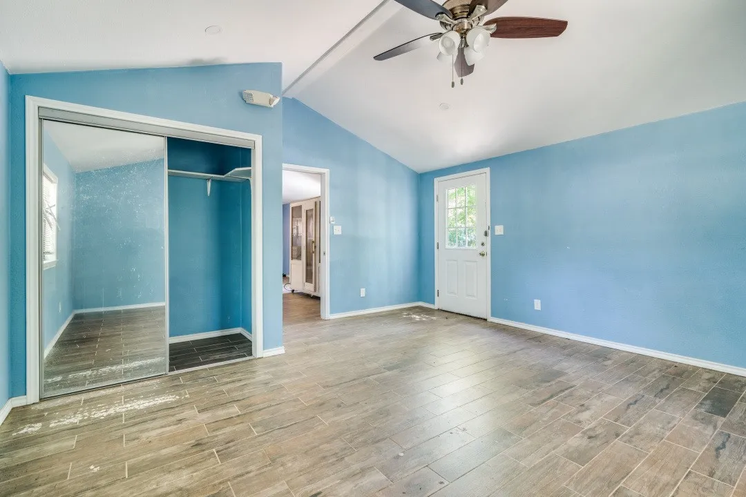 Single Family Residence For Sale in Rains County , 1525 Rs County Road 1490, Point, Texas 75472, 1 Bedroom, 1 Bathroom, 10 Garage spaces, 896 Sqft, built in 2001, Price $370,000, mls#21325464, Real Estate Agent in Point, Homes For Sale in Rains county, Homes For Sale in Point, Realtor in Point Texas, Real Estate Brokerage Independent Realty Texas, Luminita Cordes Realtor