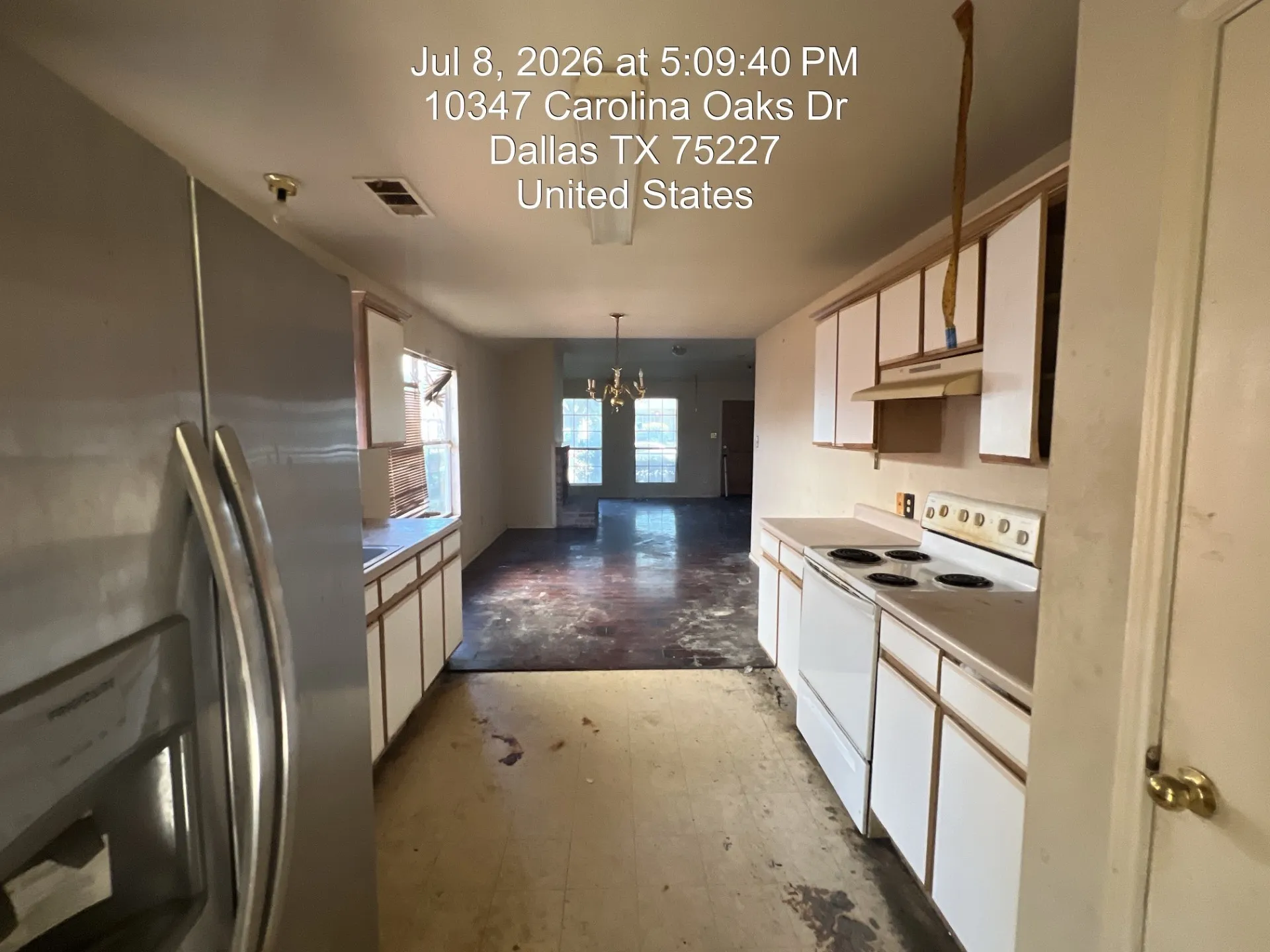 Single Family Residence For Sale in Dallas County , 10347 Carolina Oaks Drive, Dallas, Texas 75227, 3 Bedroom, 2 Bathroom, Garage spaces, 1,200 Sqft, built in 1999, mls#21263487, Real Estate Agent in Dallas, Homes For Sale in Dallas county, Homes For Sale in Dallas, Realtor in Dallas Texas, Real Estate Brokerage Independent Realty Texas, Luminita Cordes Realtor