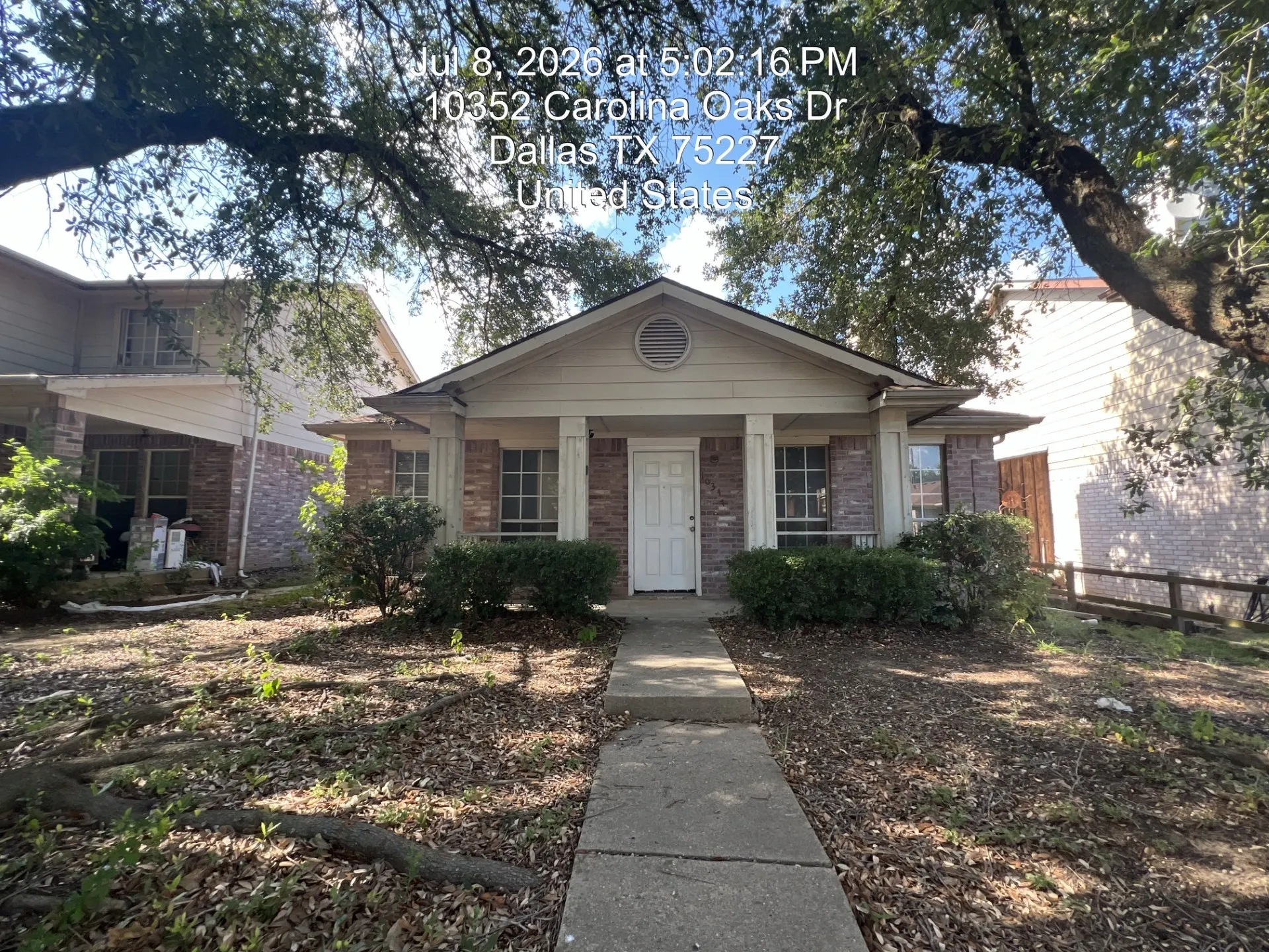 Single Family Residence For Sale in Dallas County , 10347 Carolina Oaks Drive, Dallas, Texas 75227, 3 Bedroom, 2 Bathroom, Garage spaces, 1,200 Sqft, built in 1999, mls#21263487, Real Estate Agent in Dallas, Homes For Sale in Dallas county, Homes For Sale in Dallas, Realtor in Dallas Texas, Real Estate Brokerage Independent Realty Texas, Luminita Cordes Realtor