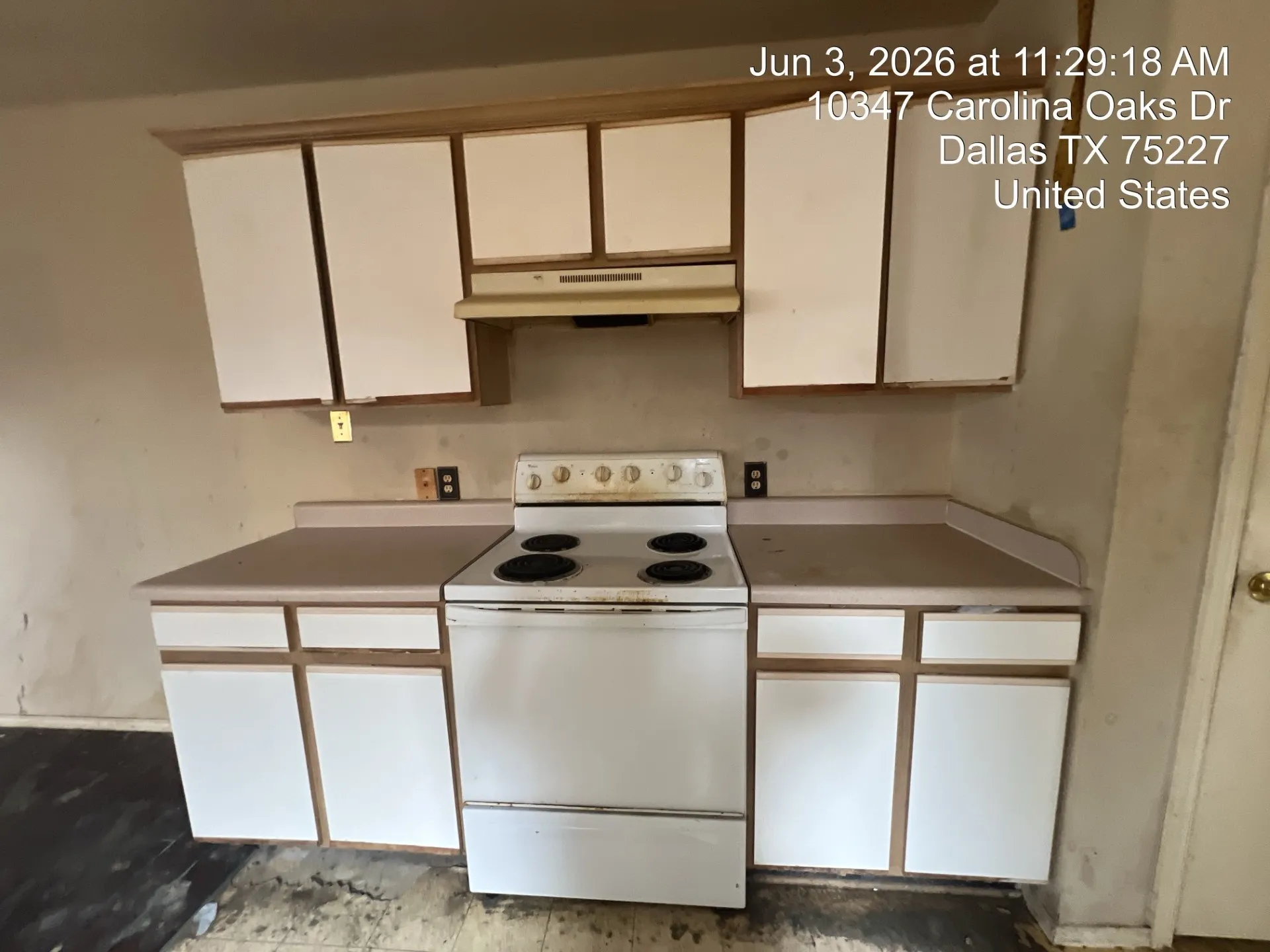 Single Family Residence For Sale in Dallas County , 10347 Carolina Oaks Drive, Dallas, Texas 75227, 3 Bedroom, 2 Bathroom, Garage spaces, 1,200 Sqft, built in 1999, mls#21263487, Real Estate Agent in Dallas, Homes For Sale in Dallas county, Homes For Sale in Dallas, Realtor in Dallas Texas, Real Estate Brokerage Independent Realty Texas, Luminita Cordes Realtor