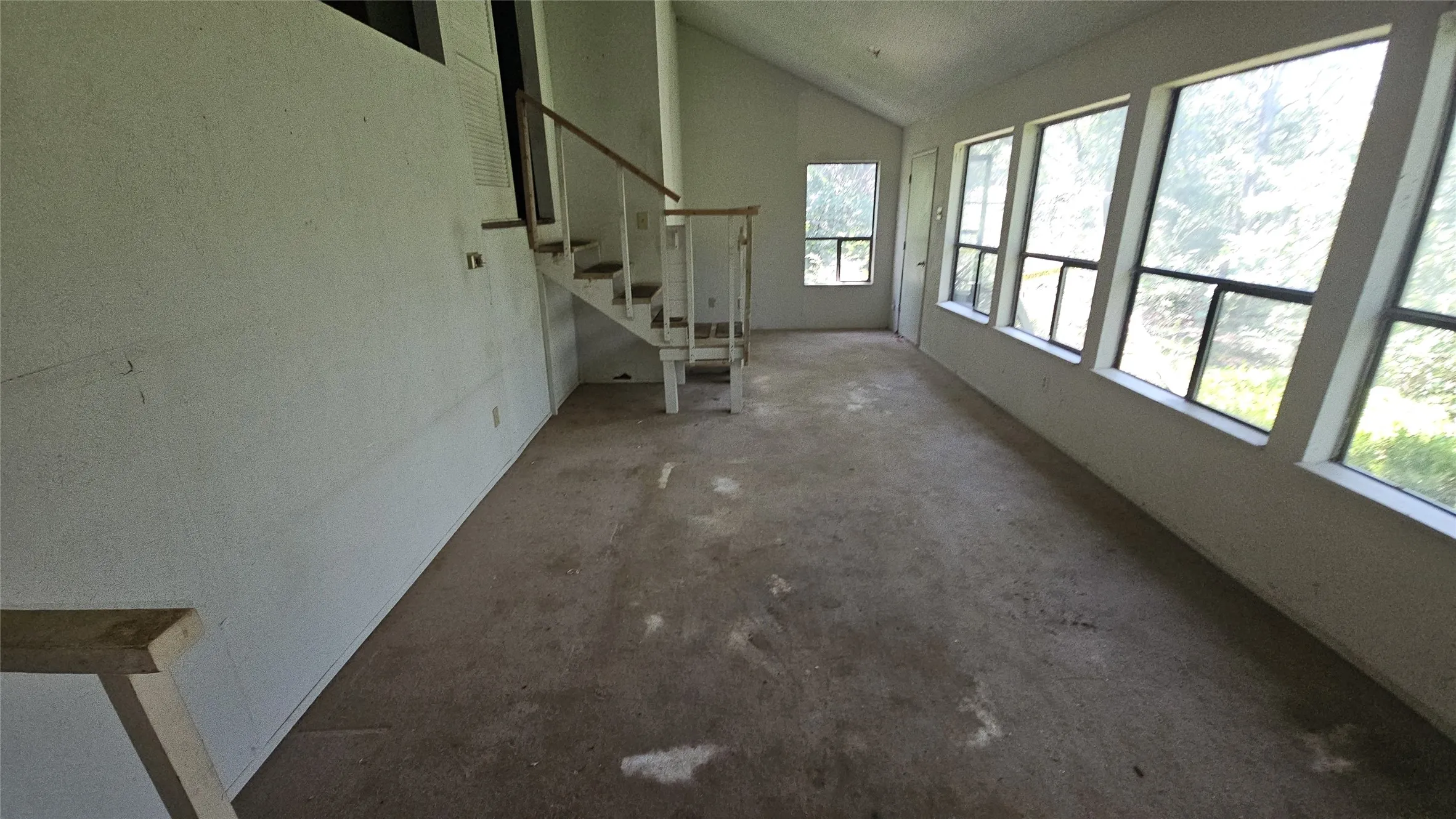 Single Family Residence For Sale in Denton County , 1121 Thornridge Circle, Argyle, Texas 76226, 3 Bedroom, 3 Bathroom, 3 Garage spaces, 3,936 Sqft, built in 1985, mls#21302512, Real Estate Agent in Argyle, Homes For Sale in Denton county, Homes For Sale in Argyle, Realtor in Argyle Texas, Real Estate Brokerage Independent Realty Texas, Luminita Cordes Realtor