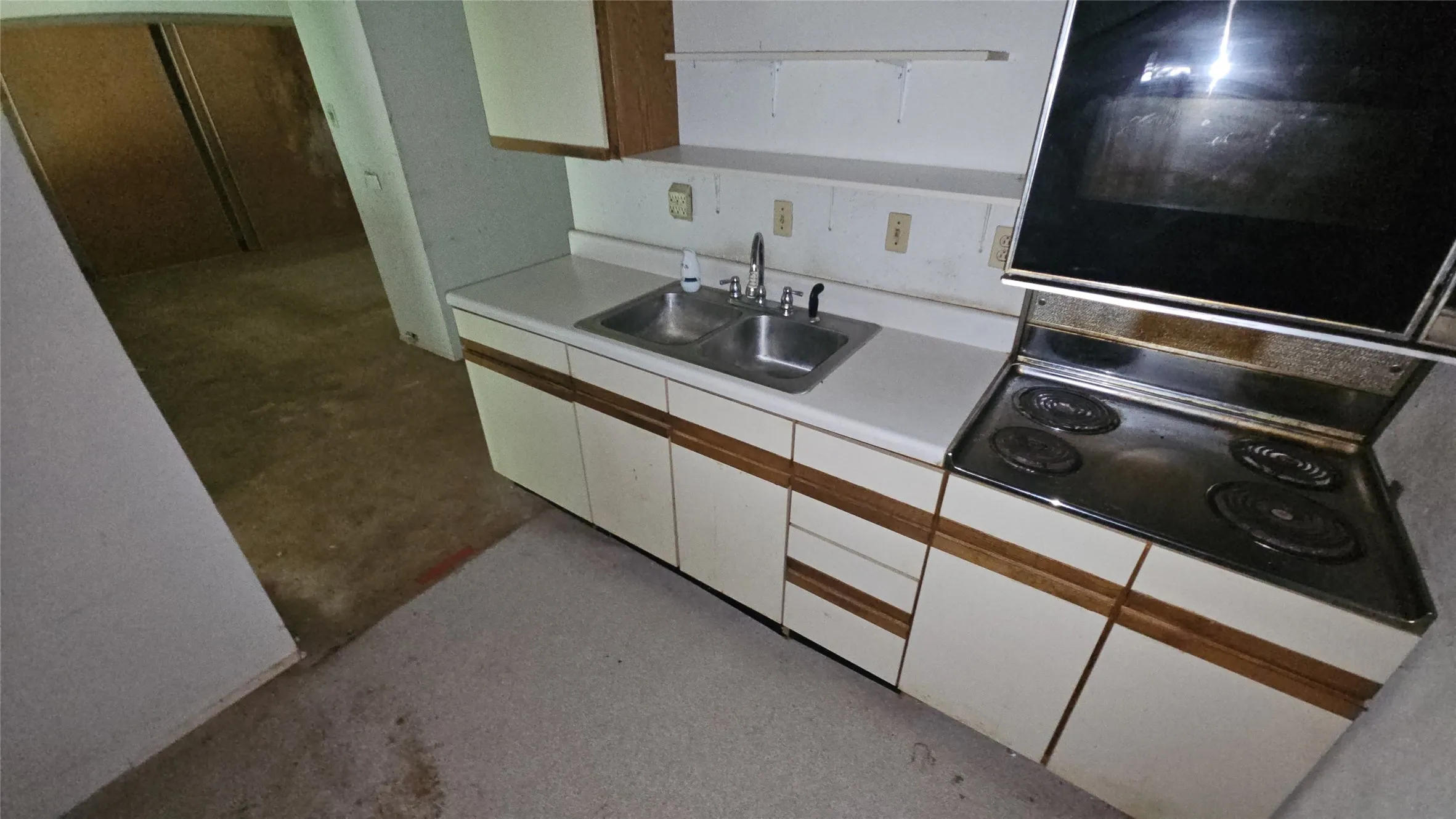 Single Family Residence For Sale in Denton County , 1121 Thornridge Circle, Argyle, Texas 76226, 3 Bedroom, 3 Bathroom, 3 Garage spaces, 3,936 Sqft, built in 1985, mls#21302512, Real Estate Agent in Argyle, Homes For Sale in Denton county, Homes For Sale in Argyle, Realtor in Argyle Texas, Real Estate Brokerage Independent Realty Texas, Luminita Cordes Realtor