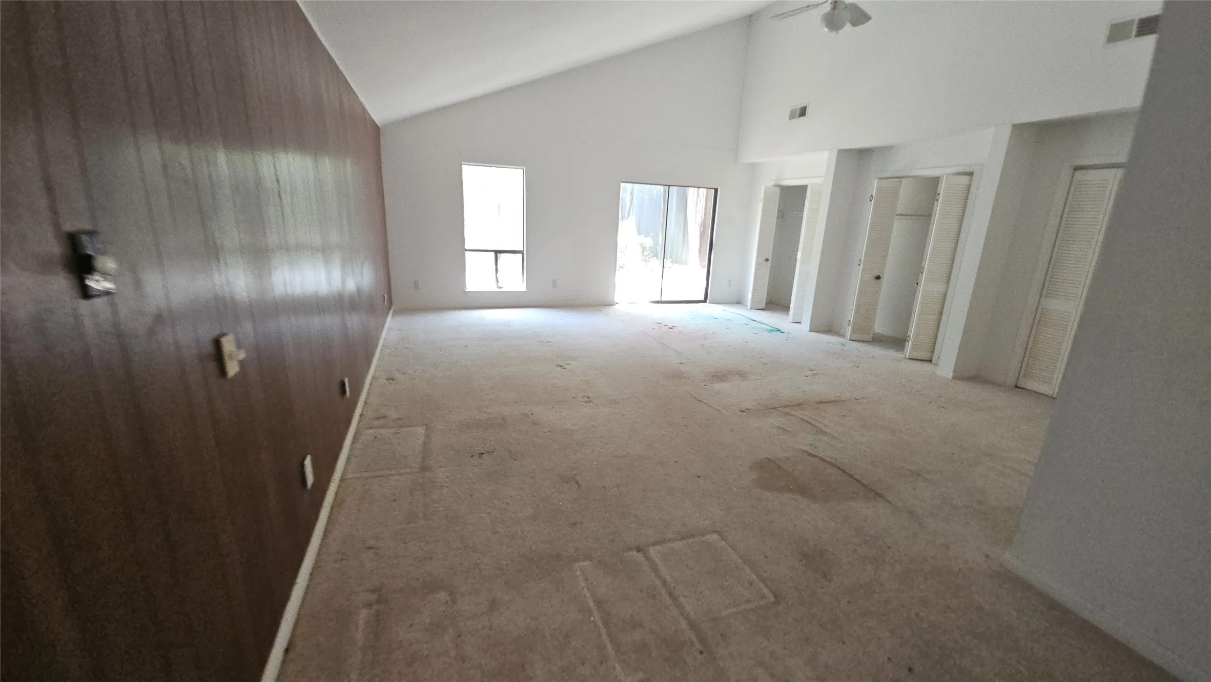 Single Family Residence For Sale in Denton County , 1121 Thornridge Circle, Argyle, Texas 76226, 3 Bedroom, 3 Bathroom, 3 Garage spaces, 3,936 Sqft, built in 1985, mls#21302512, Real Estate Agent in Argyle, Homes For Sale in Denton county, Homes For Sale in Argyle, Realtor in Argyle Texas, Real Estate Brokerage Independent Realty Texas, Luminita Cordes Realtor