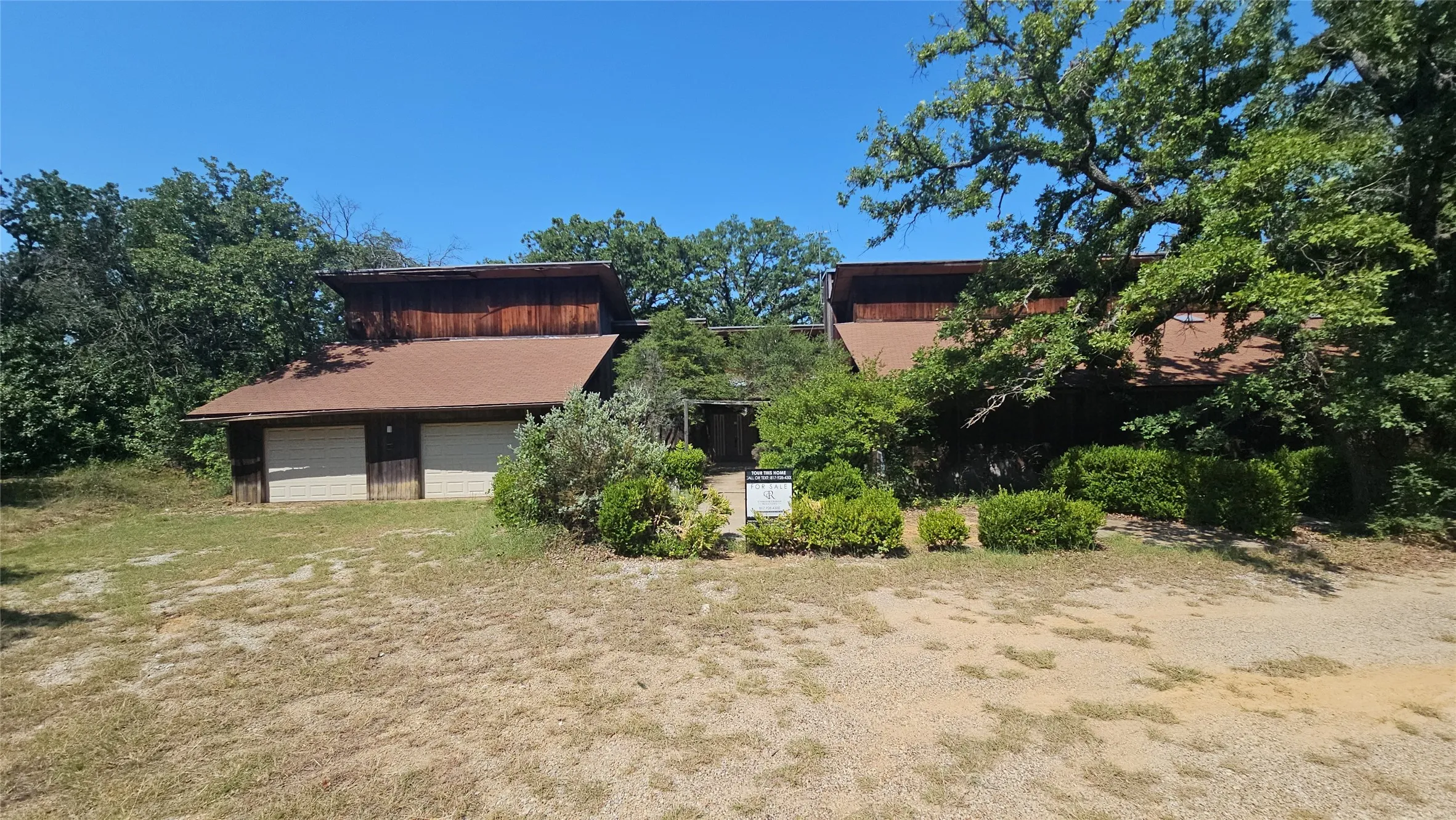 Single Family Residence For Sale in Denton County , 1121 Thornridge Circle, Argyle, Texas 76226, 3 Bedroom, 3 Bathroom, 3 Garage spaces, 3,936 Sqft, built in 1985, mls#21302512, Real Estate Agent in Argyle, Homes For Sale in Denton county, Homes For Sale in Argyle, Realtor in Argyle Texas, Real Estate Brokerage Independent Realty Texas, Luminita Cordes Realtor