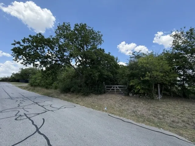 Unimproved Land For Sale in Tarrant County , 2116 Castleberry Cut-off, Fort Worth, Texas 76114, 0, 0, Garage spaces, 0 Sqft, built in 0, Price $75,000, mls#21324592, Real Estate Agent in Fort Worth, Homes For Sale in Tarrant county, Homes For Sale in Fort Worth, Realtor in Fort Worth Texas, Real Estate Brokerage Independent Realty Texas, Luminita Cordes Realtor