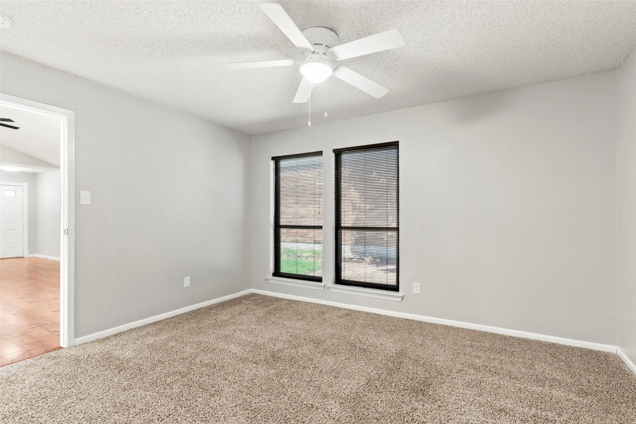 Single Family Residence For Sale in Denton County , 217 Teakwood Lane, Lewisville, Texas 75067, 2 Bedroom, 2 Bathroom, Garage spaces, 1,338 Sqft, built in 1983, mls#21325964, Real Estate Agent in Lewisville, Homes For Sale in Denton county, Homes For Sale in Lewisville, Realtor in Lewisville Texas, Real Estate Brokerage Independent Realty Texas, Luminita Cordes Realtor
