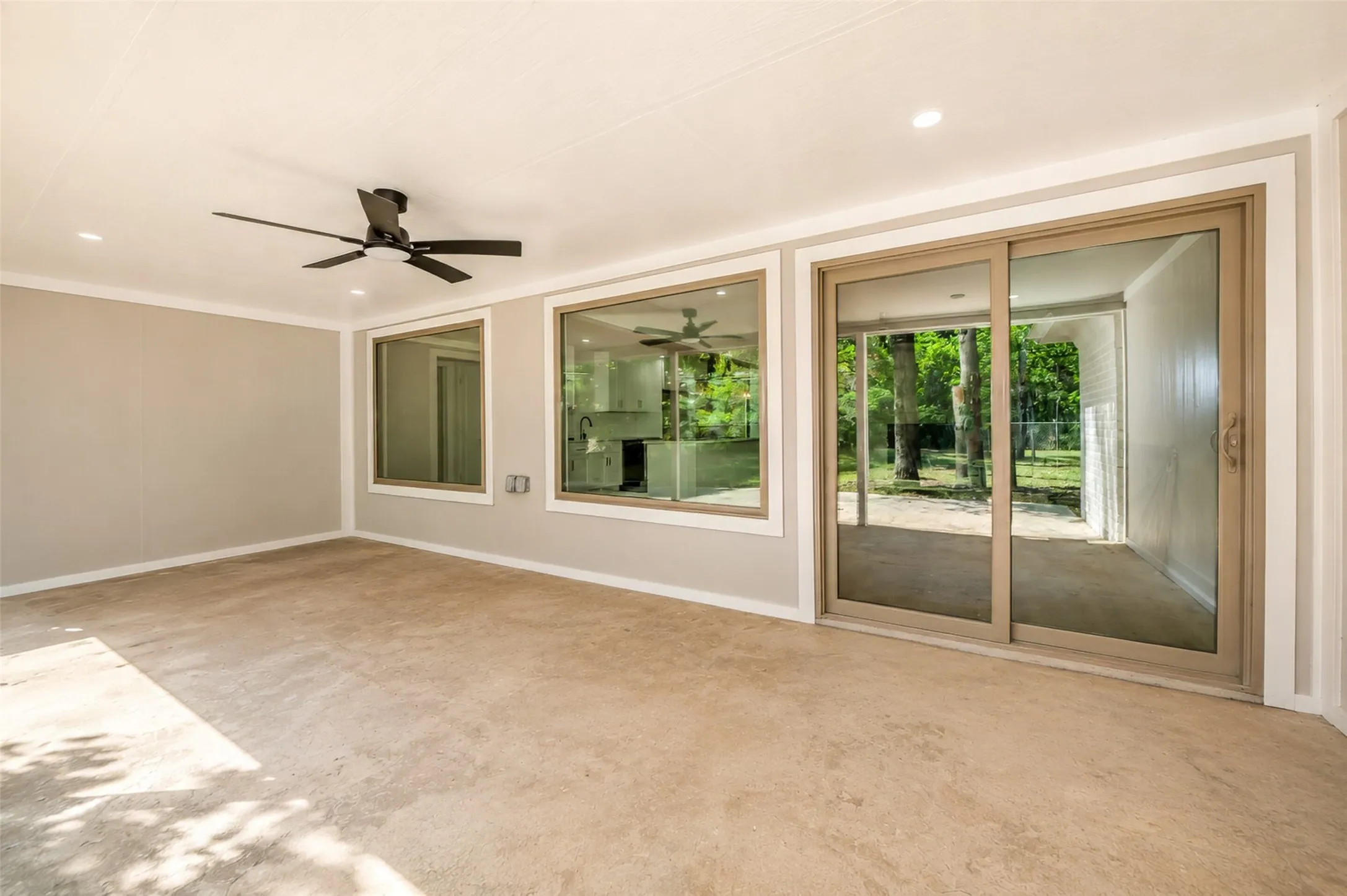 Single Family Residence For Sale in Tarrant County , 1141 Henson Drive, Hurst, Texas 76053, 4 Bedroom, 2 Bathroom, 2 Garage spaces, 1,967 Sqft, built in 1970, mls#21325971, Real Estate Agent in Hurst, Homes For Sale in Tarrant county, Homes For Sale in Hurst, Realtor in Hurst Texas, Real Estate Brokerage Independent Realty Texas, Luminita Cordes Realtor