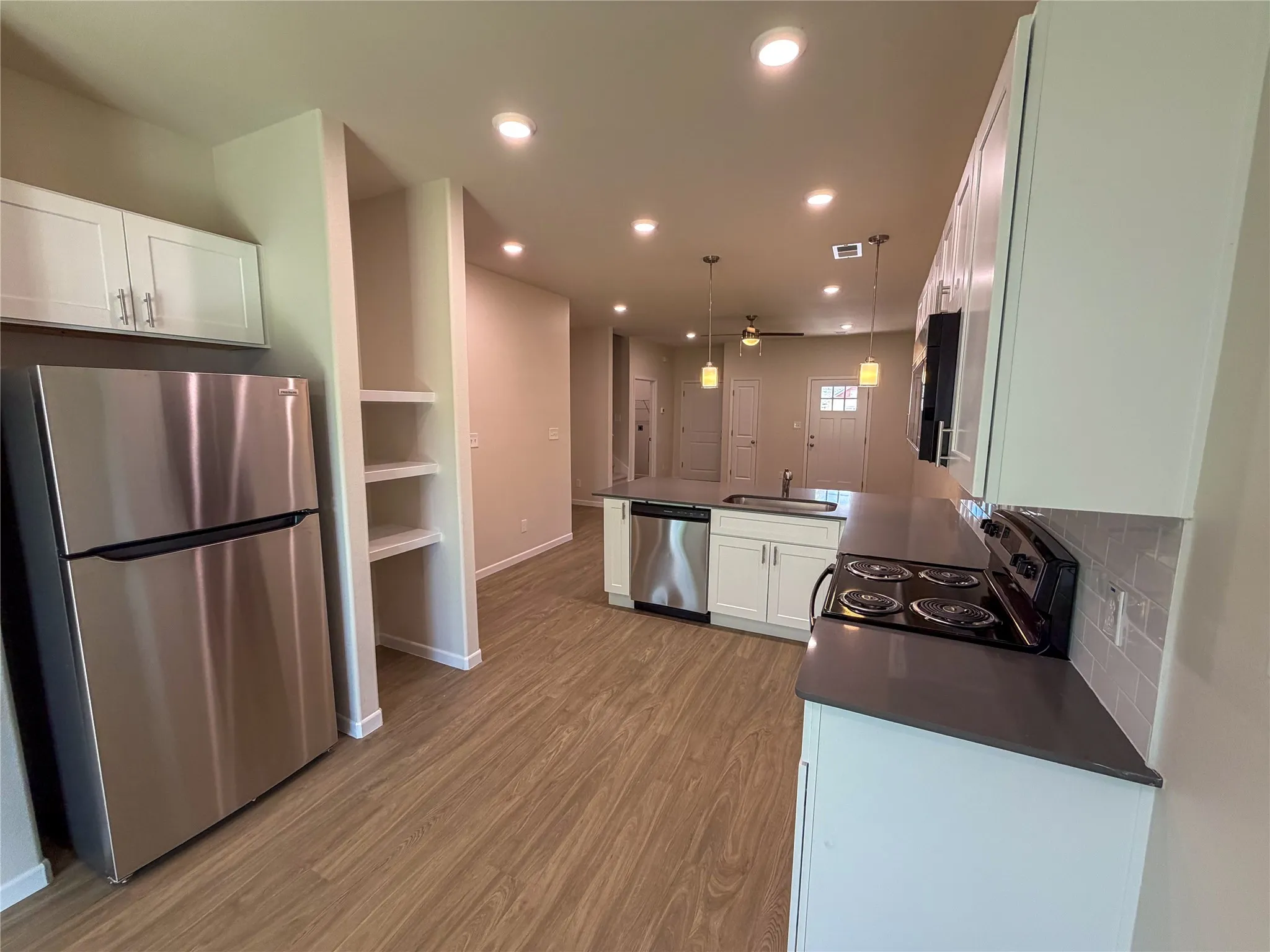 Duplex For Rent in Grayson County , 413 W Dulin Street, Sherman, Texas 75090, 3 Bedrooms, 2 Bathrooms, 1 Garage spaces, 1,386 Sqft, built in 2026, Price $1,700, mls#21325973, Real Estate Agent in Sherman, Homes For Rent in Grayson county, Homes For Rent in Sherman, Realtor in Sherman Texas, Real Estate Brokerage Independent Realty Texas, Luminita Cordes Realtor