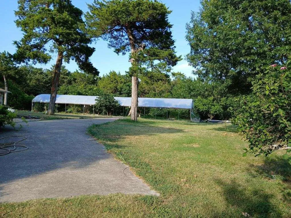 Farm For Sale in Dallas County , 6174 Farnsworth Drive, Dallas, Texas 75236, 4 Bedroom, 3 Bathroom, Garage spaces, 2,660 Sqft, built in 1973, mls#21325039, Real Estate Agent in Dallas, Homes For Sale in Dallas county, Homes For Sale in Dallas, Realtor in Dallas Texas, Real Estate Brokerage Independent Realty Texas, Luminita Cordes Realtor