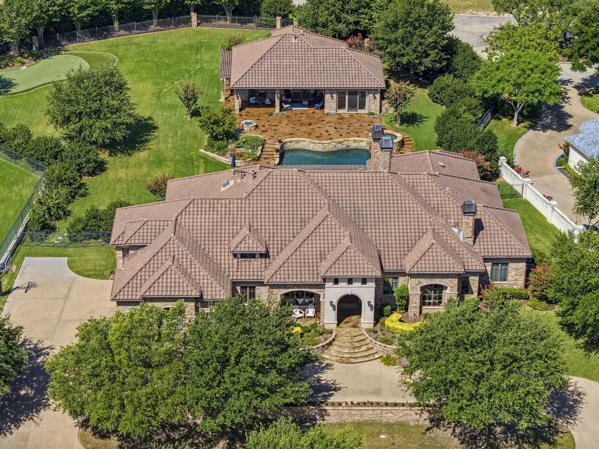Single Family Residence For Sale in Tarrant County , 6705 Saucon Valley Drive, Fort Worth, Texas 76132, 4 Bedroom, 5 Bathroom, 3 Garage spaces, 5,493 Sqft, built in 2004, mls#21324685, Real Estate Agent in Fort Worth, Homes For Sale in Tarrant county, Homes For Sale in Fort Worth, Realtor in Fort Worth Texas, Real Estate Brokerage Independent Realty Texas, Luminita Cordes Realtor