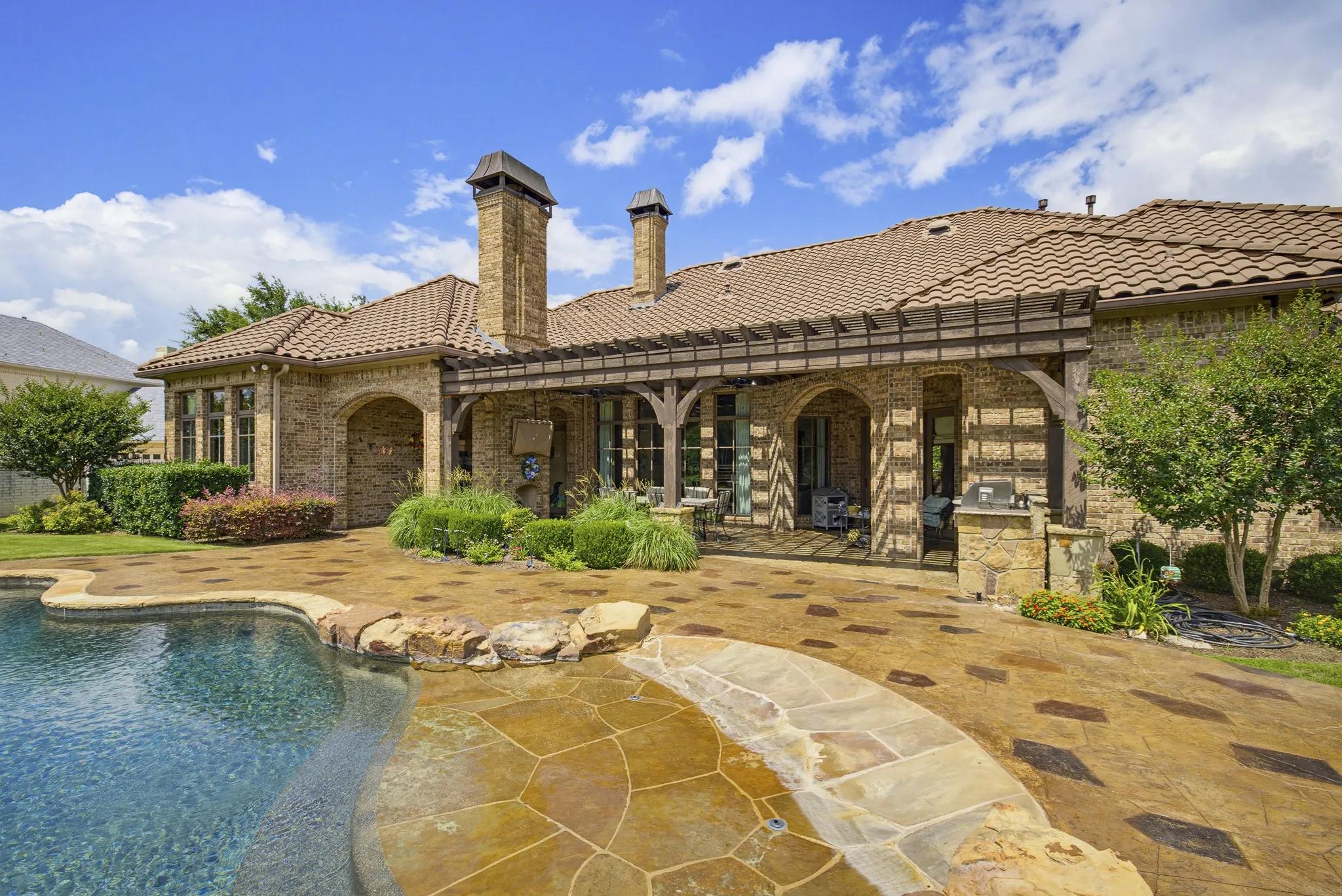 Single Family Residence For Sale in Tarrant County , 6705 Saucon Valley Drive, Fort Worth, Texas 76132, 4 Bedroom, 5 Bathroom, 3 Garage spaces, 5,493 Sqft, built in 2004, mls#21324685, Real Estate Agent in Fort Worth, Homes For Sale in Tarrant county, Homes For Sale in Fort Worth, Realtor in Fort Worth Texas, Real Estate Brokerage Independent Realty Texas, Luminita Cordes Realtor