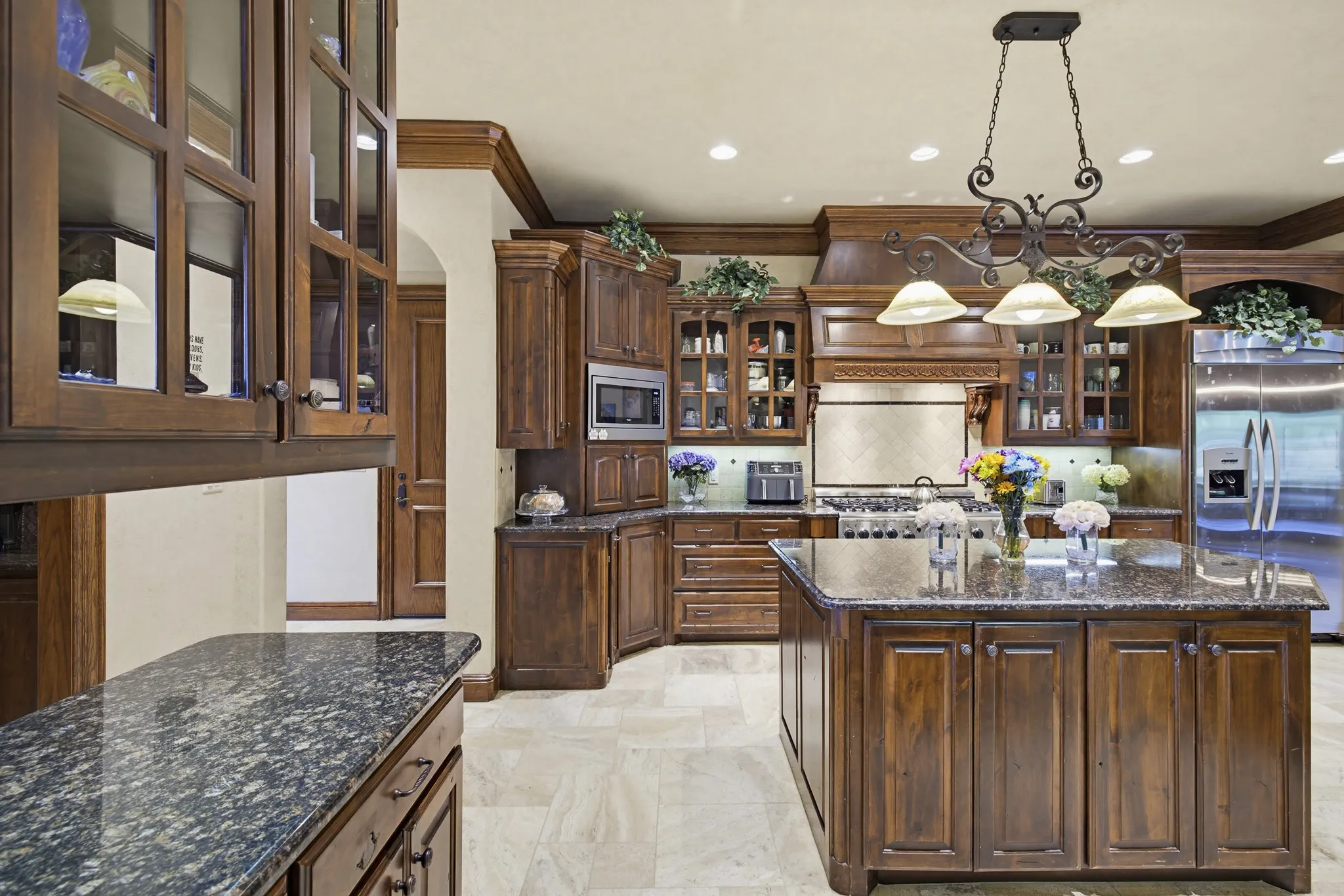 Single Family Residence For Sale in Tarrant County , 6705 Saucon Valley Drive, Fort Worth, Texas 76132, 4 Bedroom, 5 Bathroom, 3 Garage spaces, 5,493 Sqft, built in 2004, mls#21324685, Real Estate Agent in Fort Worth, Homes For Sale in Tarrant county, Homes For Sale in Fort Worth, Realtor in Fort Worth Texas, Real Estate Brokerage Independent Realty Texas, Luminita Cordes Realtor