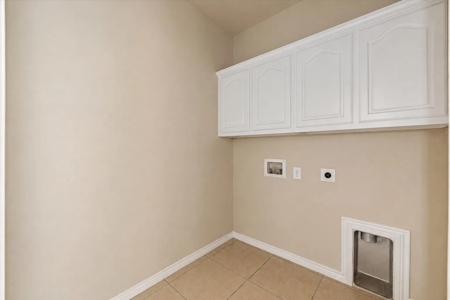 Single Family Residence For Sale in Collin County , 12932 Whistling Straits Lane, Frisco, Texas 75035, 5 Bedroom, 4 Bathroom, 2 Garage spaces, 4,165 Sqft, built in 2011, mls#21324447, Real Estate Agent in Frisco, Homes For Sale in Collin county, Homes For Sale in Frisco, Realtor in Frisco Texas, Real Estate Brokerage Independent Realty Texas, Luminita Cordes Realtor