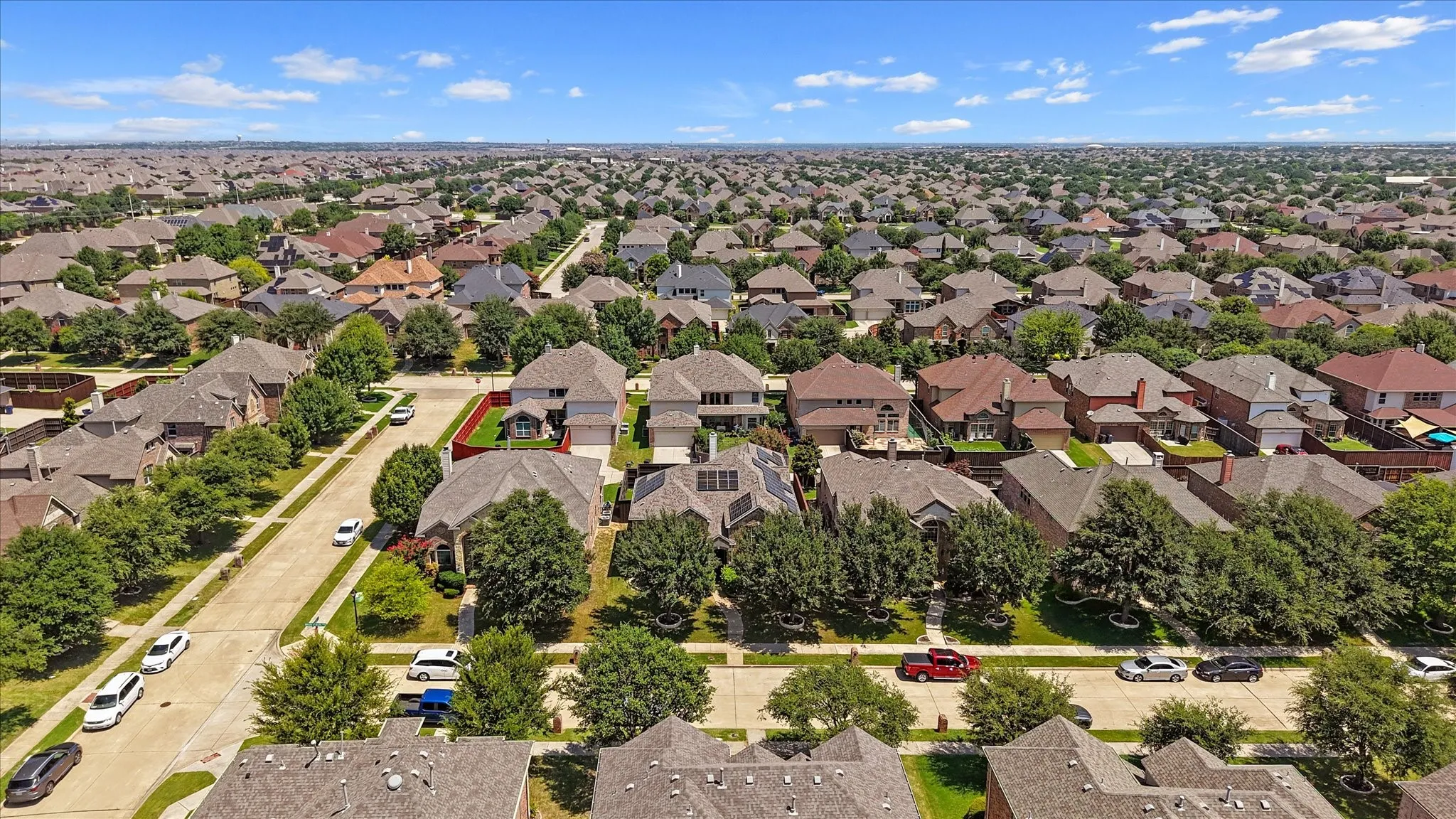 Single Family Residence For Sale in Collin County , 12932 Whistling Straits Lane, Frisco, Texas 75035, 5 Bedroom, 4 Bathroom, 2 Garage spaces, 4,165 Sqft, built in 2011, mls#21324447, Real Estate Agent in Frisco, Homes For Sale in Collin county, Homes For Sale in Frisco, Realtor in Frisco Texas, Real Estate Brokerage Independent Realty Texas, Luminita Cordes Realtor