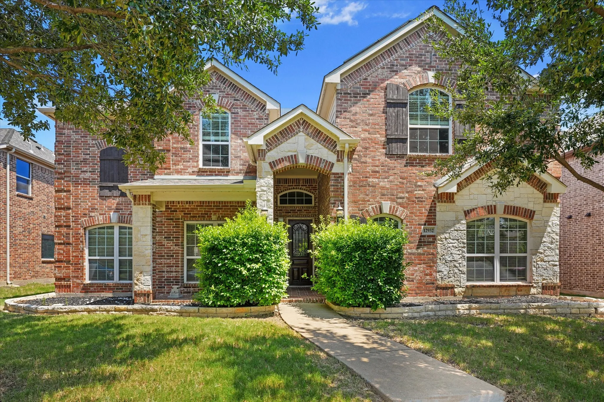 Single Family Residence For Sale in Collin County , 12932 Whistling Straits Lane, Frisco, Texas 75035, 5 Bedroom, 4 Bathroom, 2 Garage spaces, 4,165 Sqft, built in 2011, mls#21324447, Real Estate Agent in Frisco, Homes For Sale in Collin county, Homes For Sale in Frisco, Realtor in Frisco Texas, Real Estate Brokerage Independent Realty Texas, Luminita Cordes Realtor