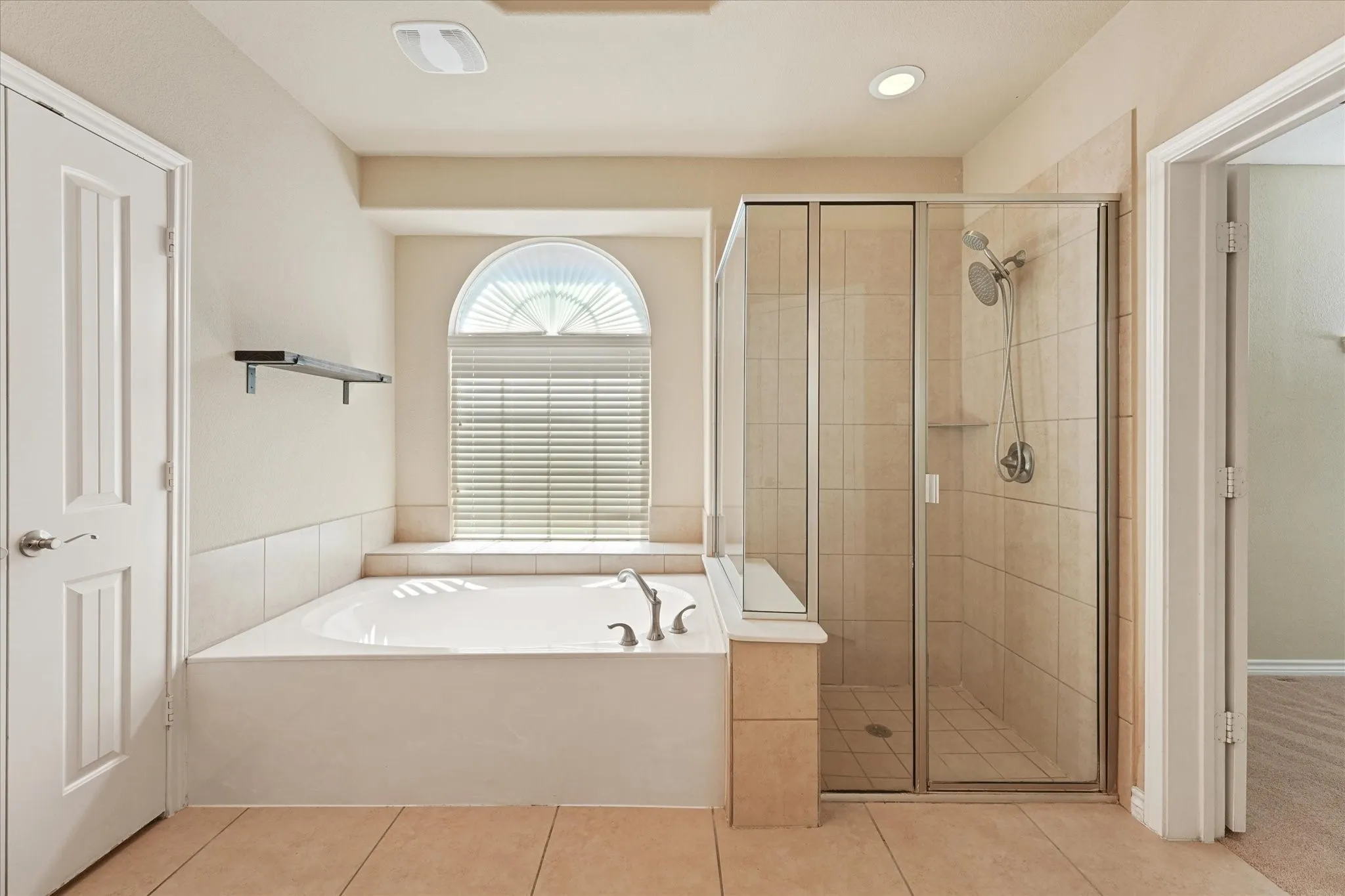 Single Family Residence For Sale in Collin County , 12932 Whistling Straits Lane, Frisco, Texas 75035, 5 Bedroom, 4 Bathroom, 2 Garage spaces, 4,165 Sqft, built in 2011, mls#21324447, Real Estate Agent in Frisco, Homes For Sale in Collin county, Homes For Sale in Frisco, Realtor in Frisco Texas, Real Estate Brokerage Independent Realty Texas, Luminita Cordes Realtor