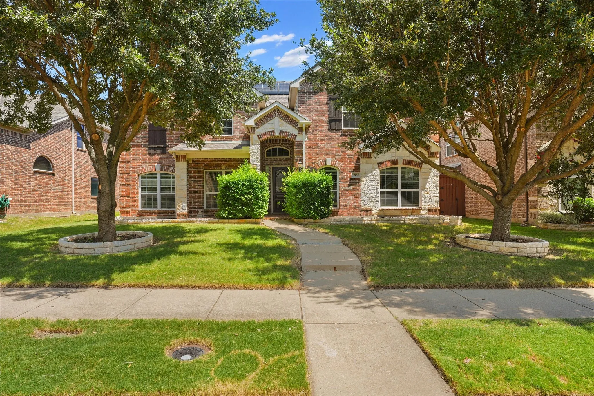 Single Family Residence For Sale in Collin County , 12932 Whistling Straits Lane, Frisco, Texas 75035, 5 Bedroom, 4 Bathroom, 2 Garage spaces, 4,165 Sqft, built in 2011, mls#21324447, Real Estate Agent in Frisco, Homes For Sale in Collin county, Homes For Sale in Frisco, Realtor in Frisco Texas, Real Estate Brokerage Independent Realty Texas, Luminita Cordes Realtor