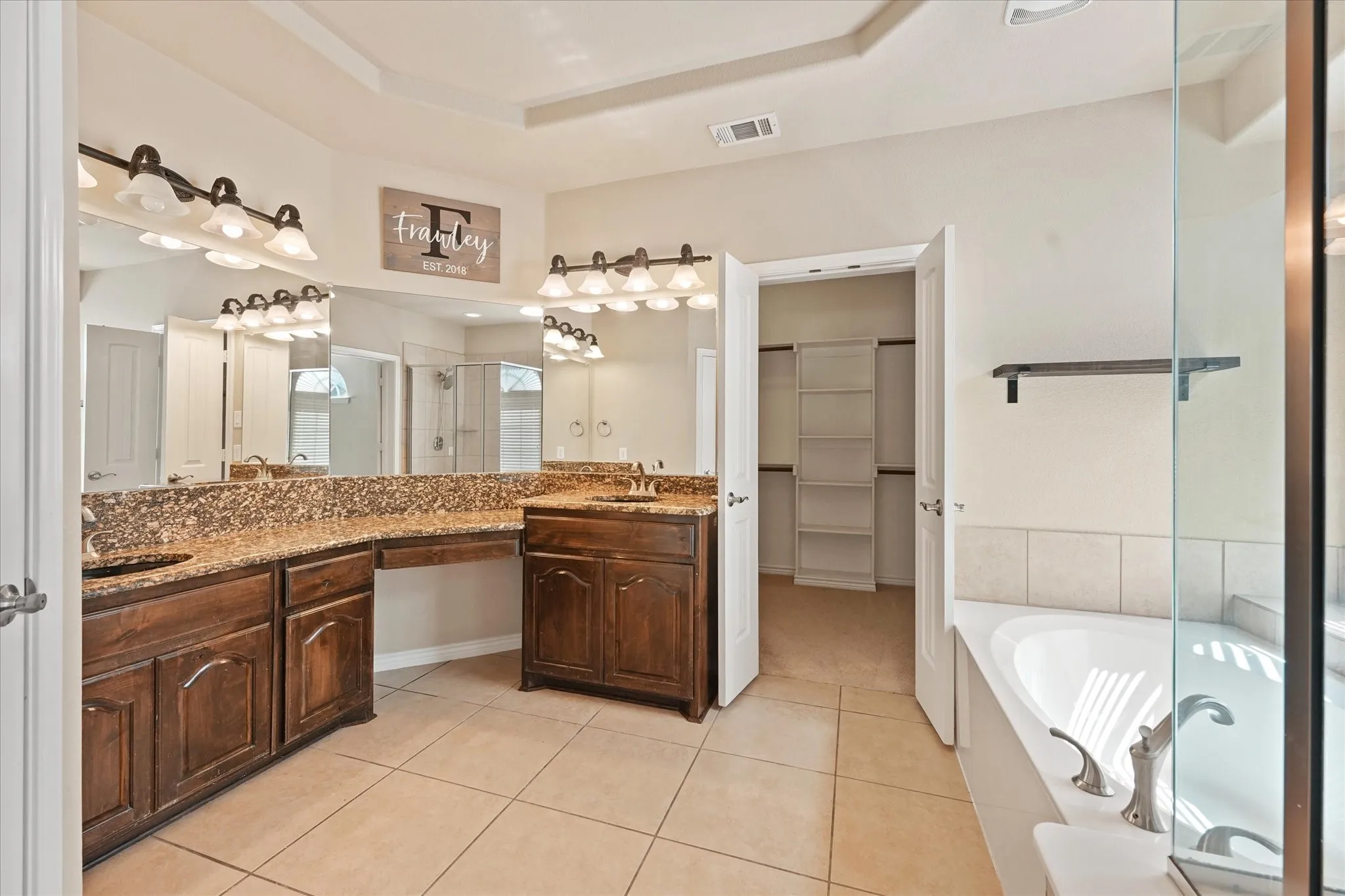 Single Family Residence For Sale in Collin County , 12932 Whistling Straits Lane, Frisco, Texas 75035, 5 Bedroom, 4 Bathroom, 2 Garage spaces, 4,165 Sqft, built in 2011, mls#21324447, Real Estate Agent in Frisco, Homes For Sale in Collin county, Homes For Sale in Frisco, Realtor in Frisco Texas, Real Estate Brokerage Independent Realty Texas, Luminita Cordes Realtor