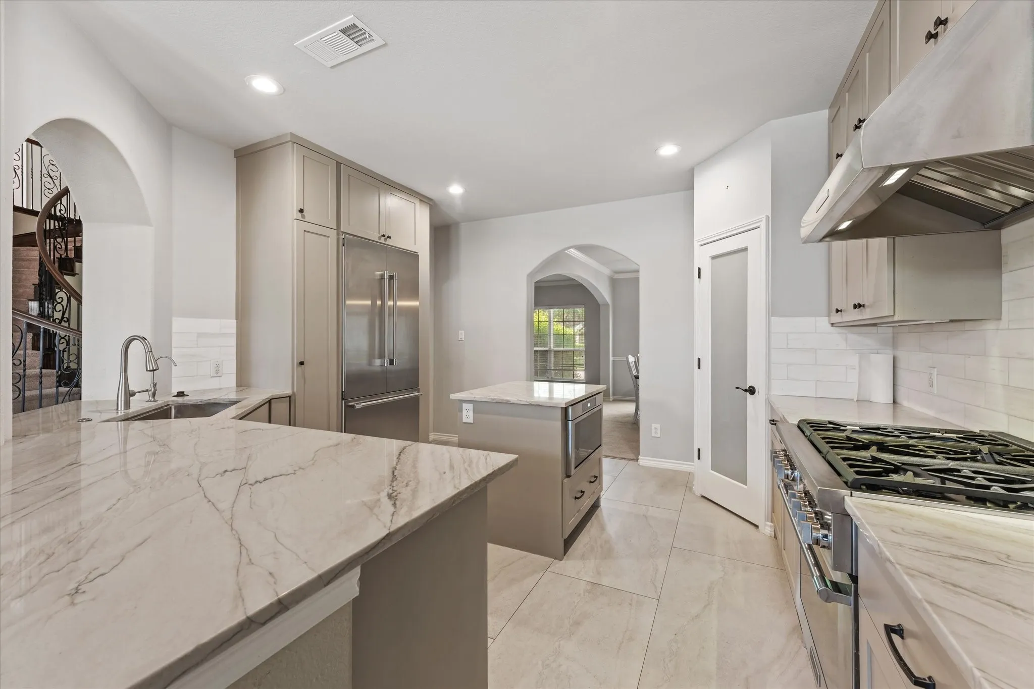 Single Family Residence For Sale in Collin County , 12932 Whistling Straits Lane, Frisco, Texas 75035, 5 Bedroom, 4 Bathroom, 2 Garage spaces, 4,165 Sqft, built in 2011, mls#21324447, Real Estate Agent in Frisco, Homes For Sale in Collin county, Homes For Sale in Frisco, Realtor in Frisco Texas, Real Estate Brokerage Independent Realty Texas, Luminita Cordes Realtor