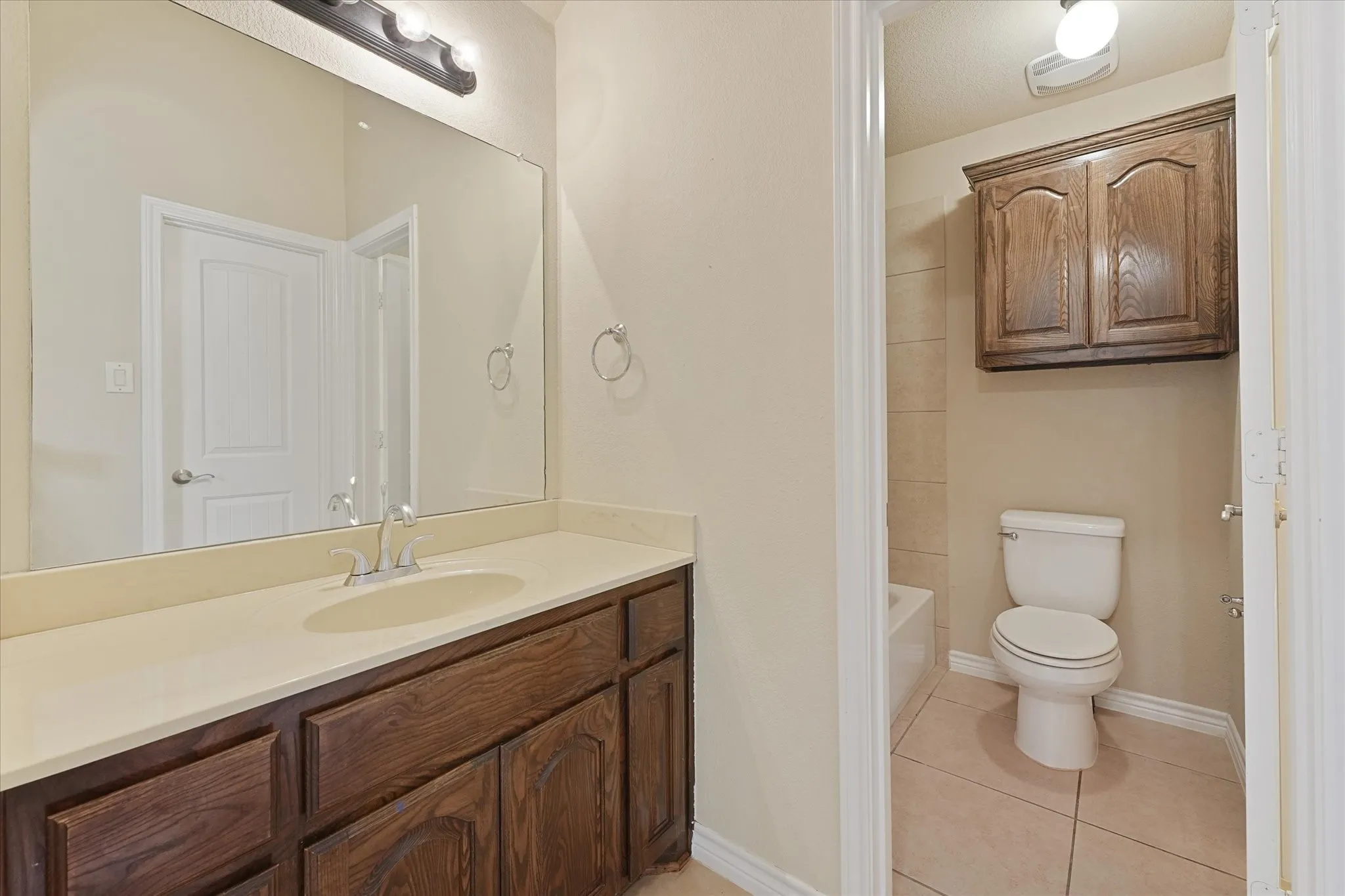 Single Family Residence For Sale in Collin County , 12932 Whistling Straits Lane, Frisco, Texas 75035, 5 Bedroom, 4 Bathroom, 2 Garage spaces, 4,165 Sqft, built in 2011, mls#21324447, Real Estate Agent in Frisco, Homes For Sale in Collin county, Homes For Sale in Frisco, Realtor in Frisco Texas, Real Estate Brokerage Independent Realty Texas, Luminita Cordes Realtor