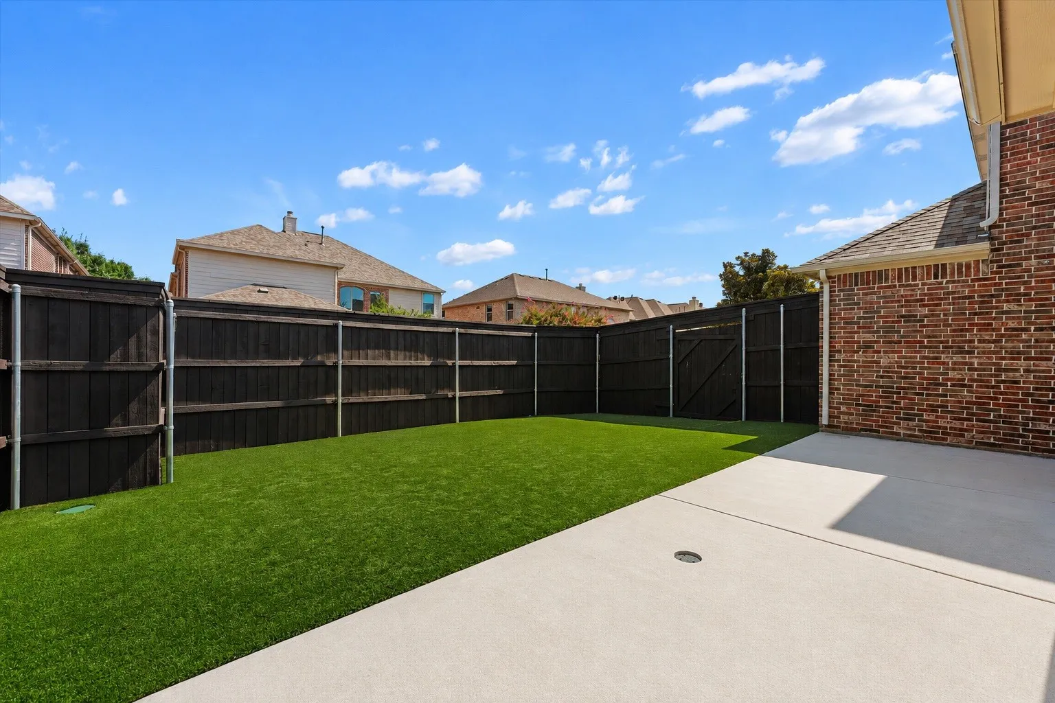 Single Family Residence For Sale in Collin County , 12932 Whistling Straits Lane, Frisco, Texas 75035, 5 Bedroom, 4 Bathroom, 2 Garage spaces, 4,165 Sqft, built in 2011, mls#21324447, Real Estate Agent in Frisco, Homes For Sale in Collin county, Homes For Sale in Frisco, Realtor in Frisco Texas, Real Estate Brokerage Independent Realty Texas, Luminita Cordes Realtor