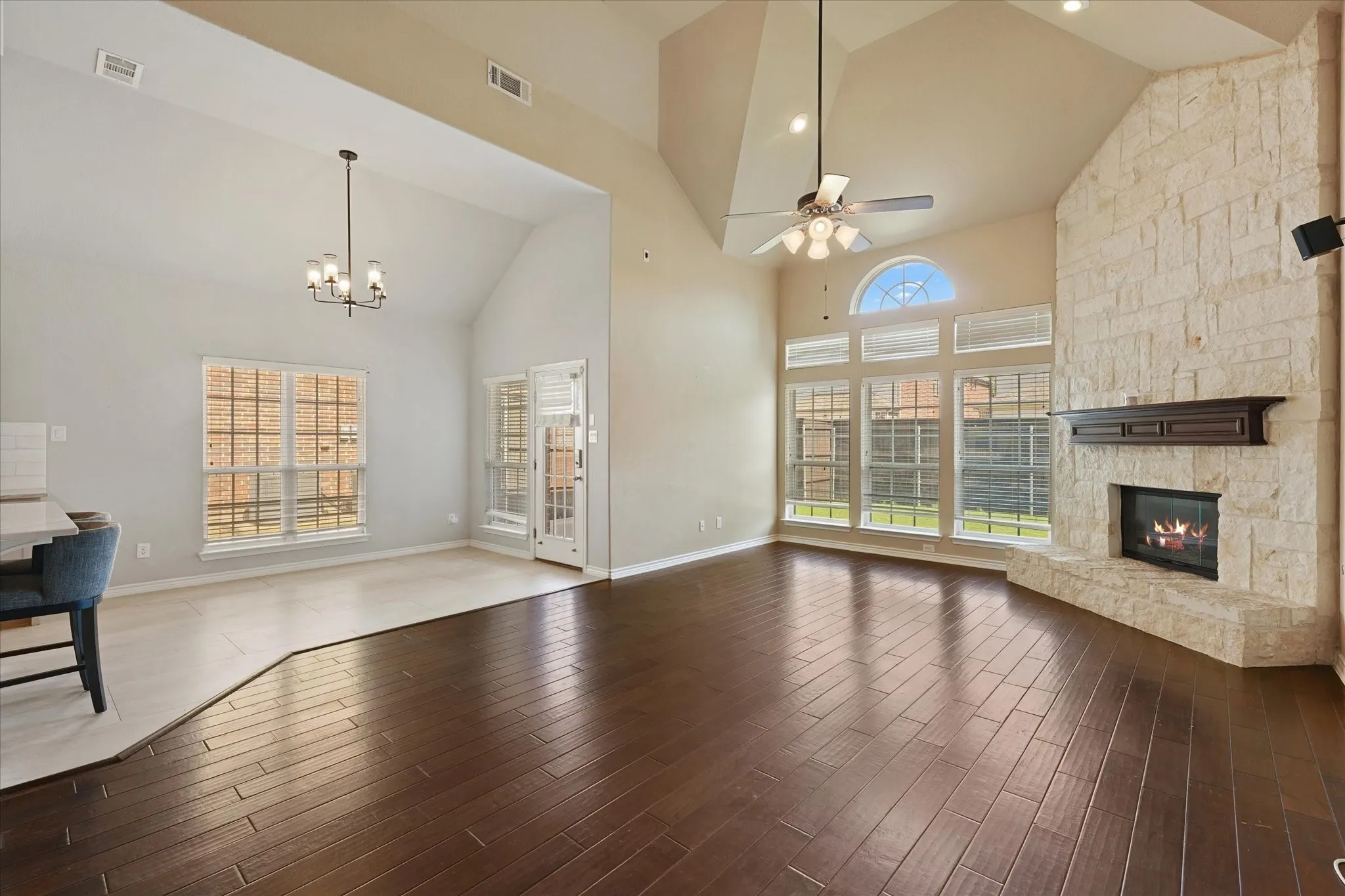 Single Family Residence For Sale in Collin County , 12932 Whistling Straits Lane, Frisco, Texas 75035, 5 Bedroom, 4 Bathroom, 2 Garage spaces, 4,165 Sqft, built in 2011, mls#21324447, Real Estate Agent in Frisco, Homes For Sale in Collin county, Homes For Sale in Frisco, Realtor in Frisco Texas, Real Estate Brokerage Independent Realty Texas, Luminita Cordes Realtor
