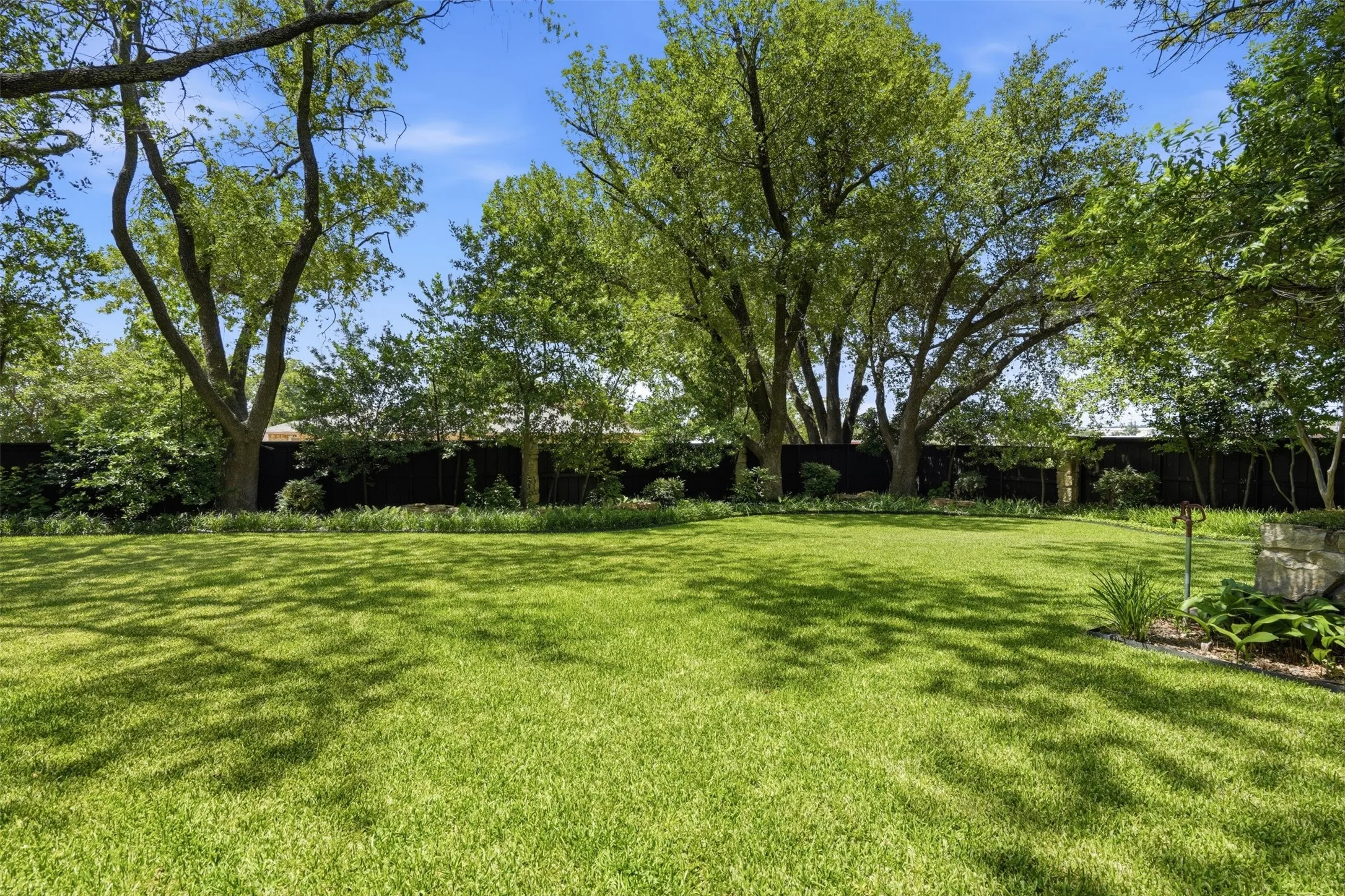 Single Family Residence For Sale in Eastland County , 512 S Ammerman Avenue, Eastland, Texas 76448, 3 Bedroom, 4 Bathroom, 2 Garage spaces, 5,522 Sqft, built in 1968, Price $799,000, mls#21324817, Real Estate Agent in Eastland, Homes For Sale in Eastland county, Homes For Sale in Eastland, Realtor in Eastland Texas, Real Estate Brokerage Independent Realty Texas, Luminita Cordes Realtor