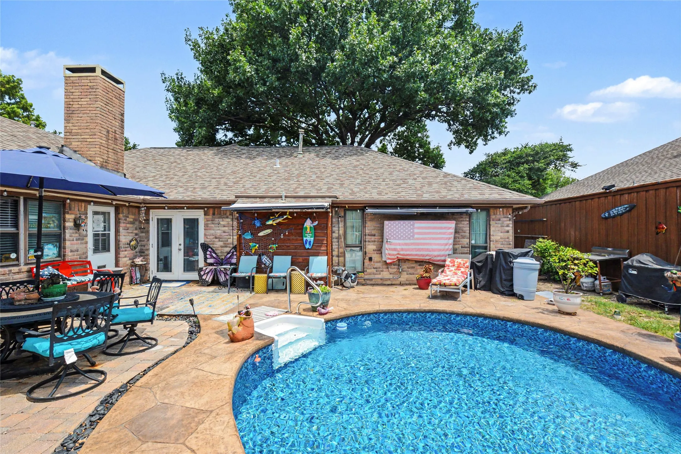 Single Family Residence For Sale in Collin County , 710 Rush Creek Drive, Allen, Texas 75002, 3 Bedroom, 2 Bathroom, 2 Garage spaces, 2,087 Sqft, built in 1981, mls#21325840, Real Estate Agent in Allen, Homes For Sale in Collin county, Homes For Sale in Allen, Realtor in Allen Texas, Real Estate Brokerage Independent Realty Texas, Luminita Cordes Realtor