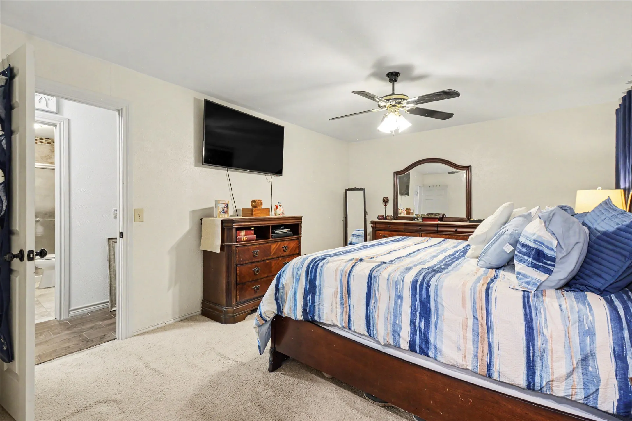 Single Family Residence For Sale in Collin County , 710 Rush Creek Drive, Allen, Texas 75002, 3 Bedroom, 2 Bathroom, 2 Garage spaces, 2,087 Sqft, built in 1981, mls#21325840, Real Estate Agent in Allen, Homes For Sale in Collin county, Homes For Sale in Allen, Realtor in Allen Texas, Real Estate Brokerage Independent Realty Texas, Luminita Cordes Realtor